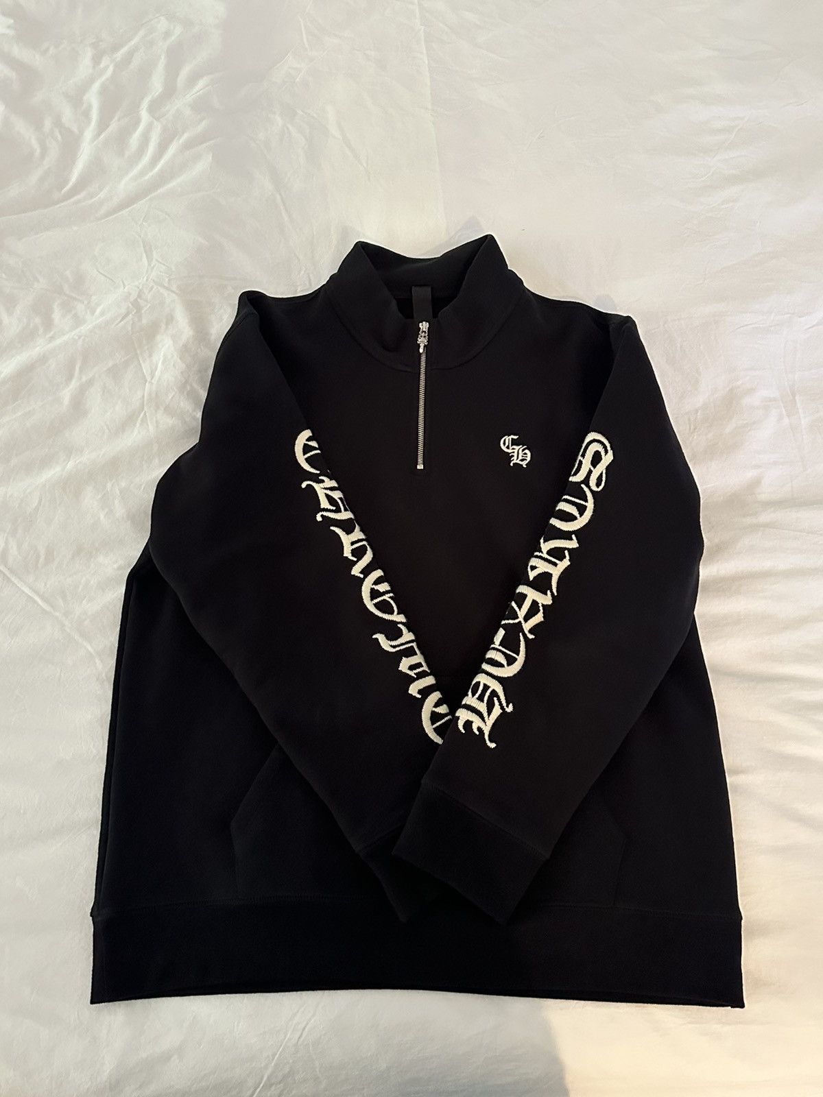 [GRAVER]★HEART SNAKE EMBROIDERY HALF ZIP-UP SWEATSHIRT MUSINSA | GRAVER [UNISEX] HEART SNAKE EMBROIDERED HALF ZIP