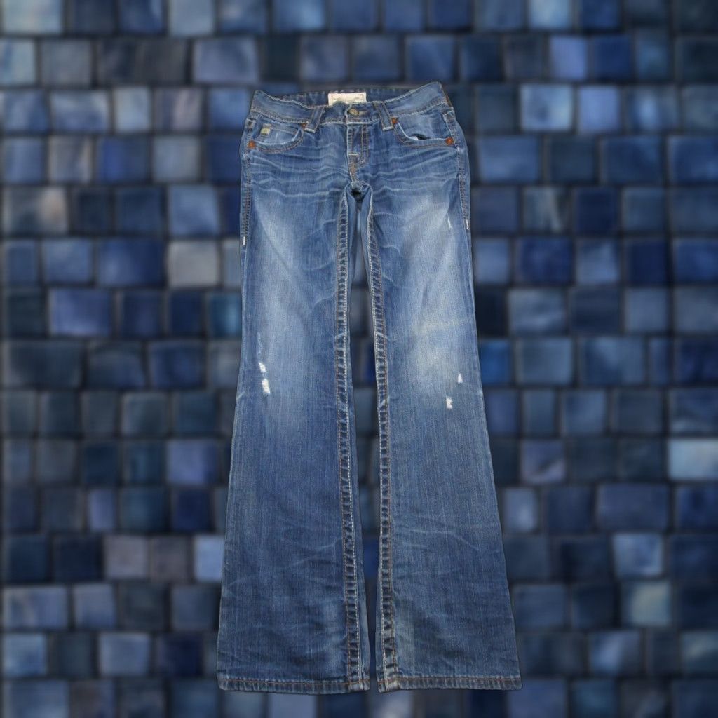 Vintage BKE Buckle Jeans Bootcut Distressed 5-Pocket Denim Flap Pocket Women's 27R Blue Size 27" / US 4 / IT 40 - 1 Thumbnail