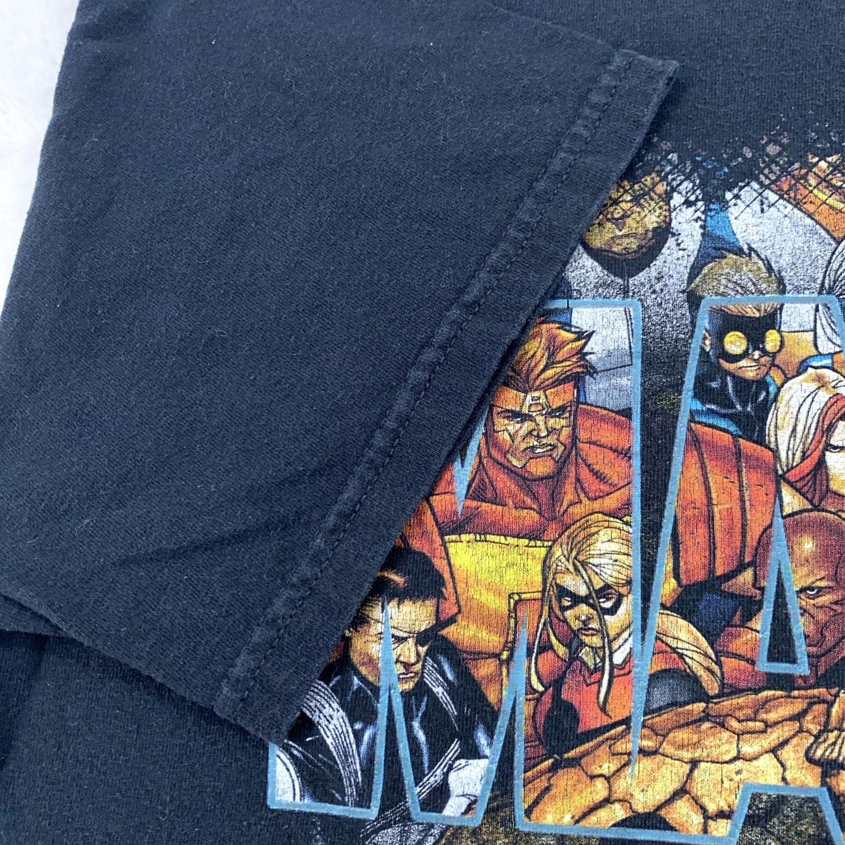 Vintage Marvel Shirt Mens L Black Graphic Print Marvel Universe Comics T-Shirt Crew Neck Short Sleeve 90s Inspired Size US L / EU 52-54 / 3 - 3 Thumbnail