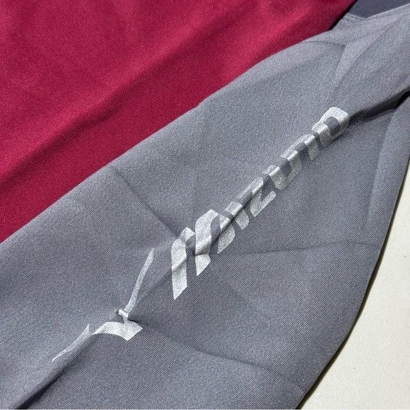 Mizuno NWT MIZUNO WOMEN’S HORIZON FULL ZIP CARDINAL/GRAY/CHARCOAL J Size M / US 6-8 / IT 42-44 - 6 Thumbnail