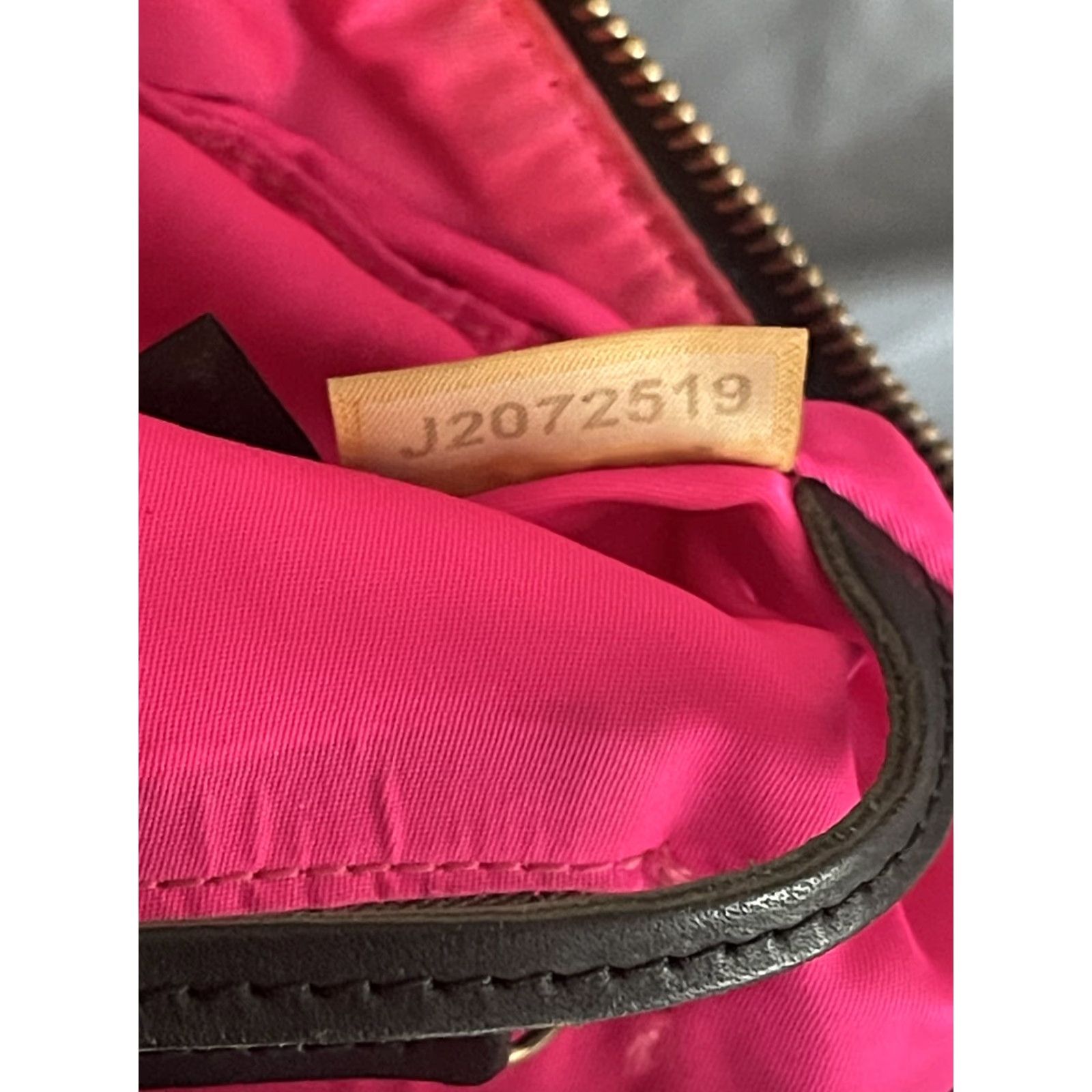 Dooney & Bourke DOONEY & BOURKE Shoulder Bag Nylon Black Leather trim Pink lining Women Medium Bag Size ONE SIZE - 7 Thumbnail
