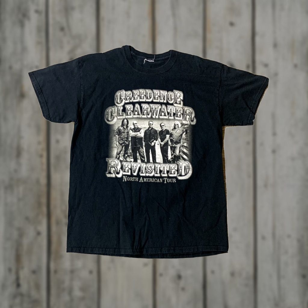 Gildan VINTAGE Creedence Clearwater Revisited Tour Graphic Tee Black White Medium Unisex Adults Size US M / EU 48-50 / 2 - 1 Thumbnail