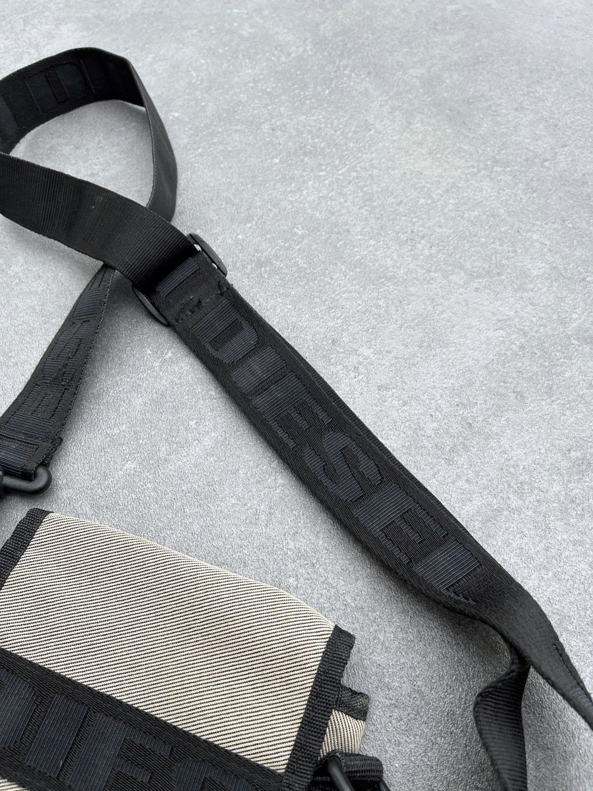 Diesel × Japanese Brand 🔥2000’s DIESEL Big Logo Crossbody Bag Size ONE SIZE - 13 Thumbnail