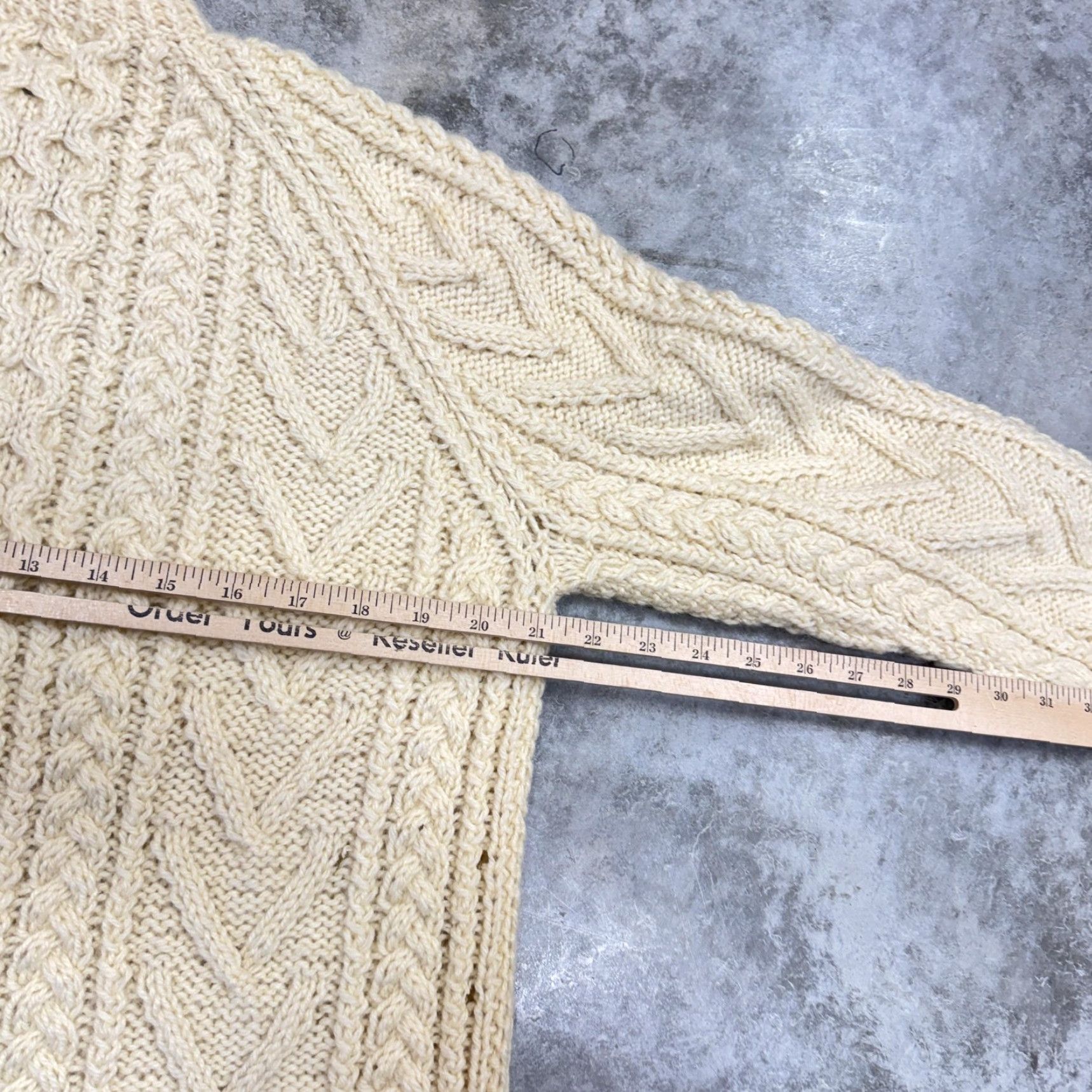 Vintage Connemara Handknits Sweater Cardigan Womens M White Aran Wool Irish Knit Size M / US 6-8 / IT 42-44 - 7 Thumbnail