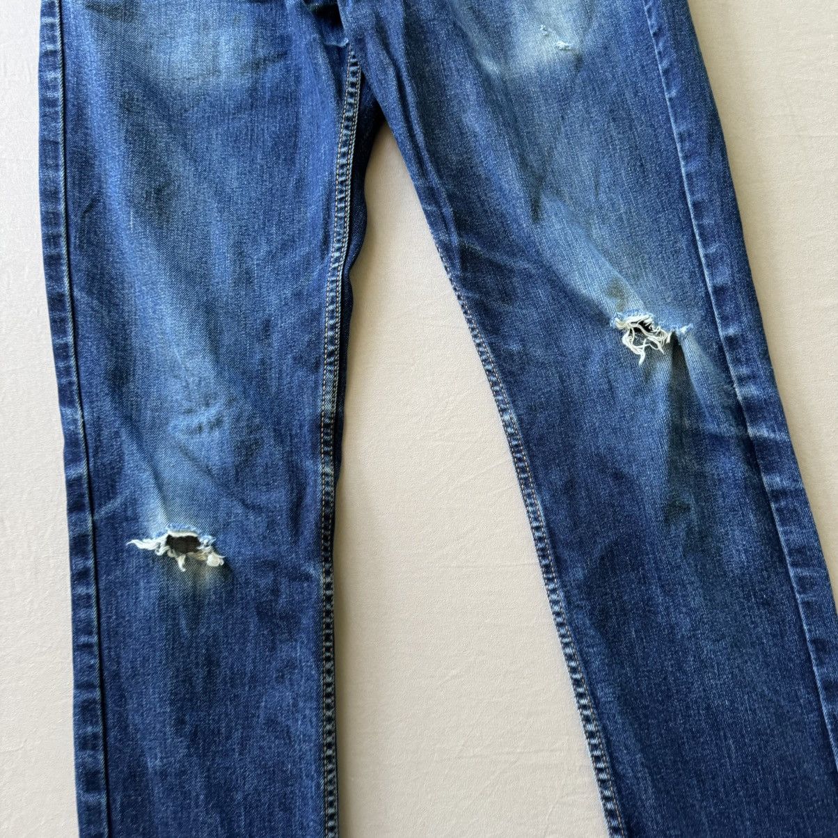 Levi's Levi's 511 Slim-Fit Straight-Leg Distressed Jeans Size US 30 / EU 46 - 3 Thumbnail