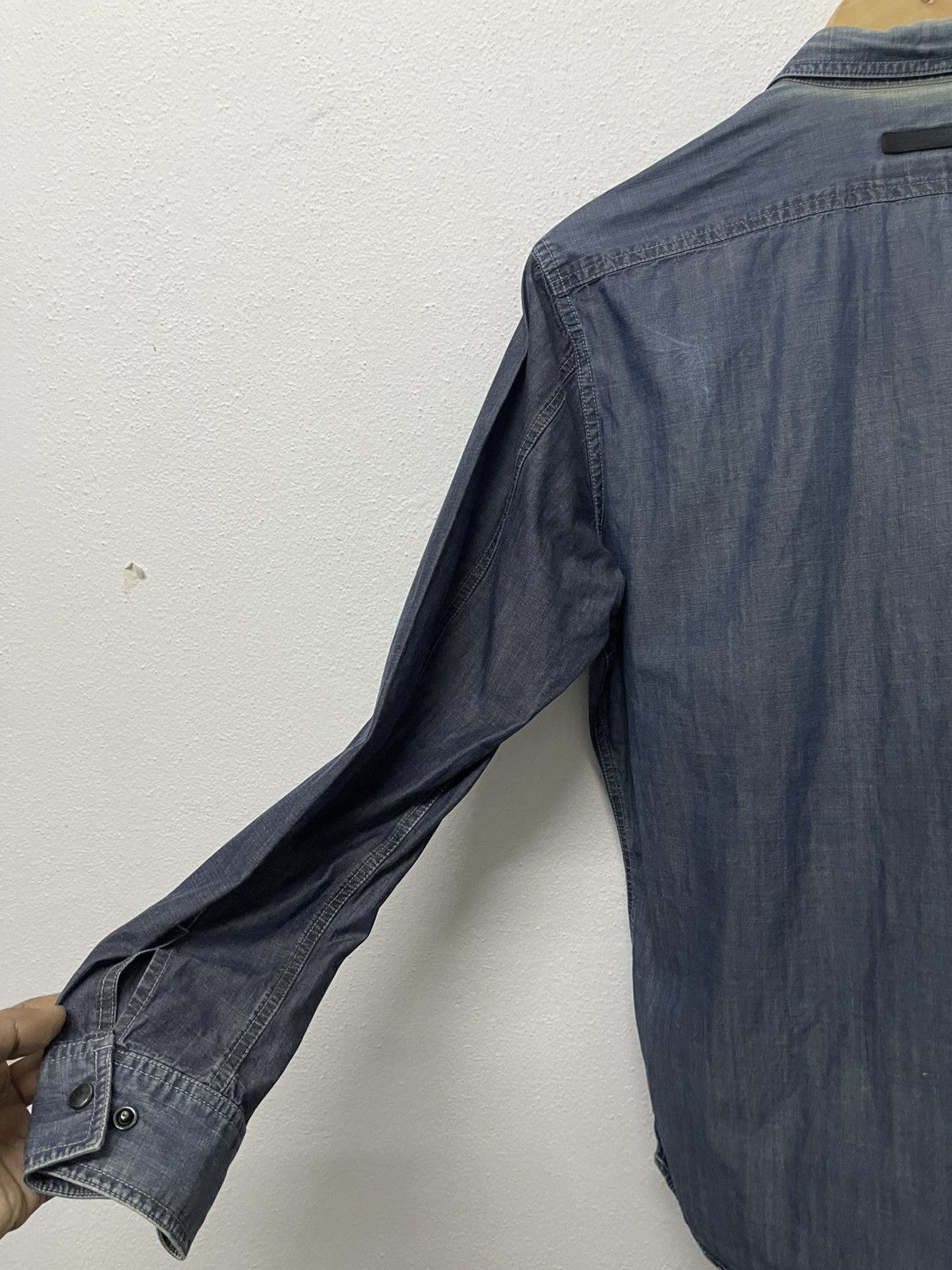 Burberry 90s BURBERRY LONDON DENIM SNAP BUTTON UP SHIRT Size US M / EU 48-50 / 2 - 13 Thumbnail