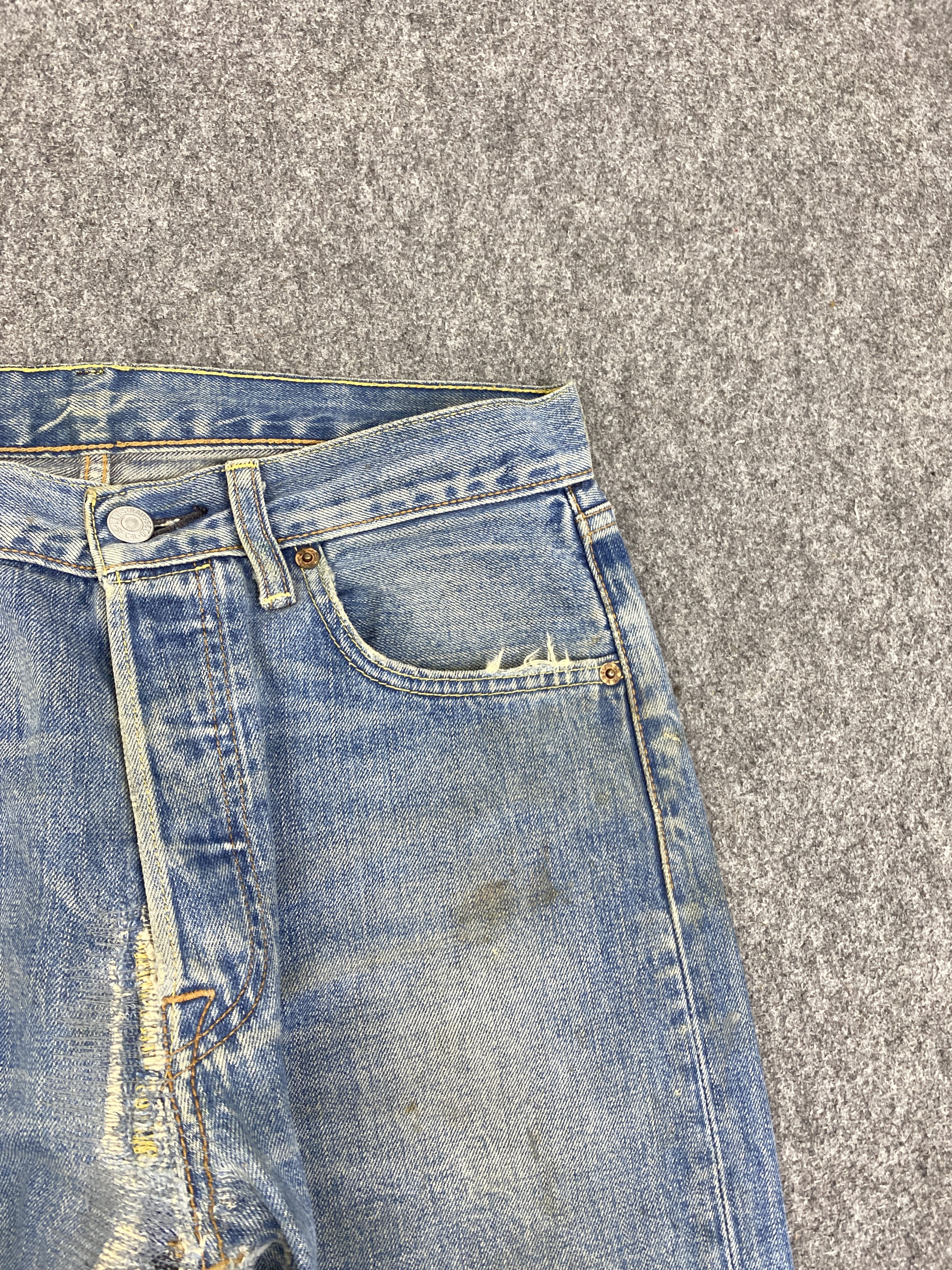 Levi's Vintage Levis 501 Button Fly Faded Blue Jeans DP2841 Size US 29 - 9 Thumbnail