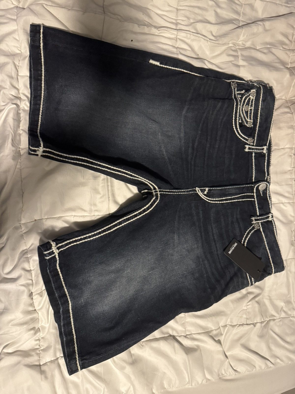 True Religion True Religion Jorts Size US 40 / EU 56 - 2 Thumbnail