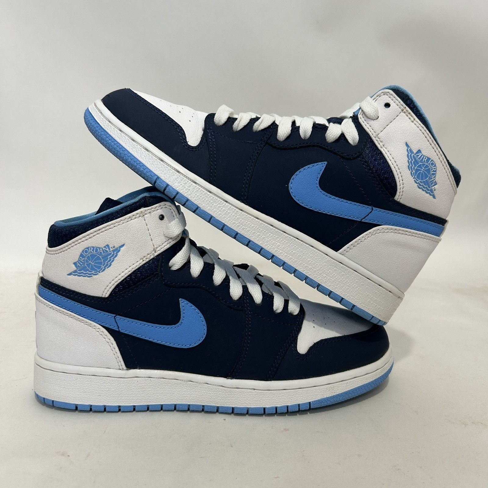 Nike Nike Air Jordan 1 Retro High GS “Chris Paul/CP3” Size US 5.5 / IT 35.5 - 1 Thumbnail
