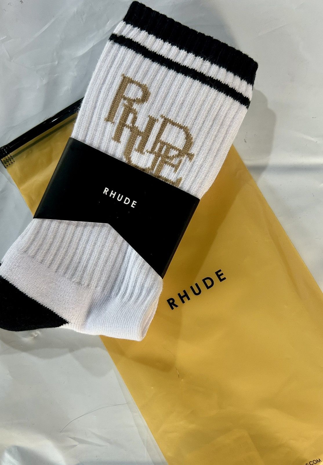 Rhude Rhude Scribble Logo Socks in the "White/Yellow/Black" Size ONE SIZE - 8 Thumbnail