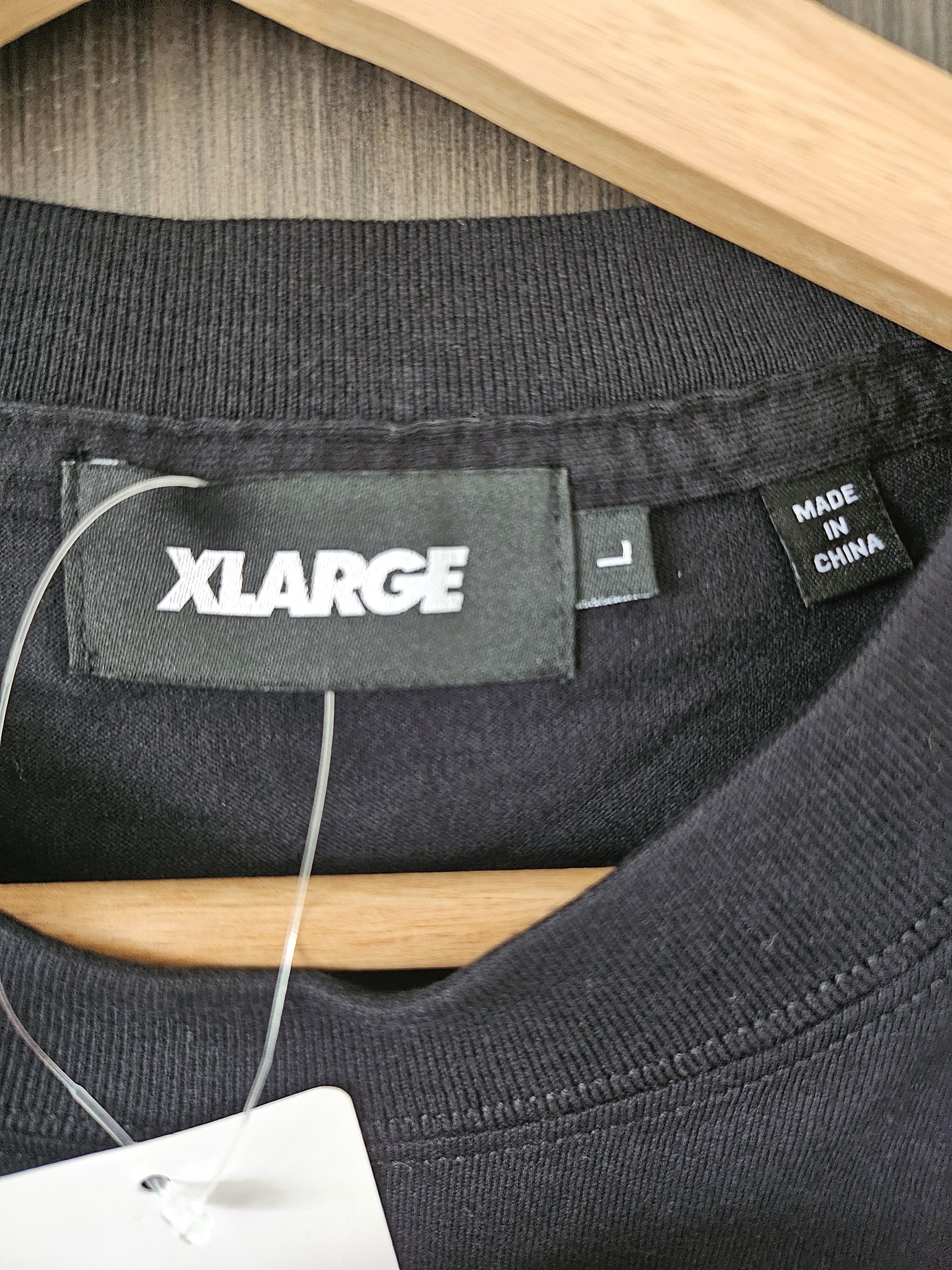 X-LARGE T-Shirt Xlarge Big Logo Rhine Stone Slanted Size US L / EU 52-54 / 3 - 2 Thumbnail