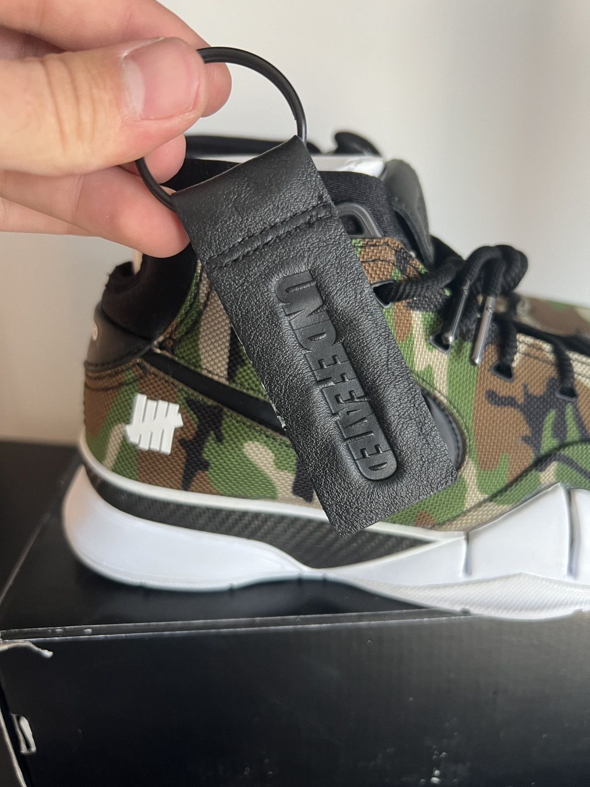 Nike NIKE KOBE 1 PROTRO X UNDEFEATED Size US 7 / EU 40 - 8 Thumbnail