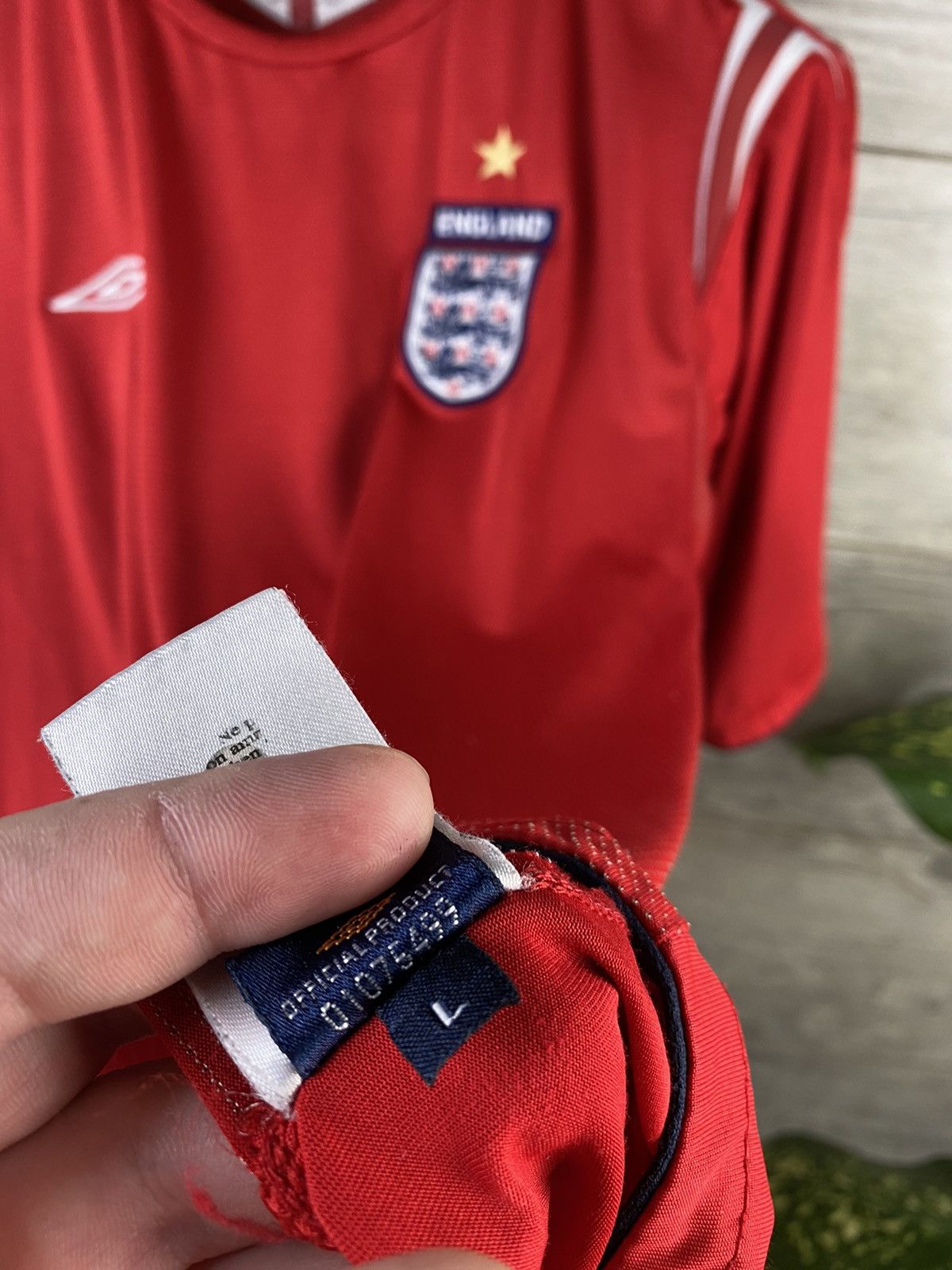 Umbro × Vintage Vintage England 🏴󠁧󠁢󠁥󠁮󠁧󠁿 Soccer Jersey Size L Size US L / EU 52-54 / 3 - 7 Thumbnail