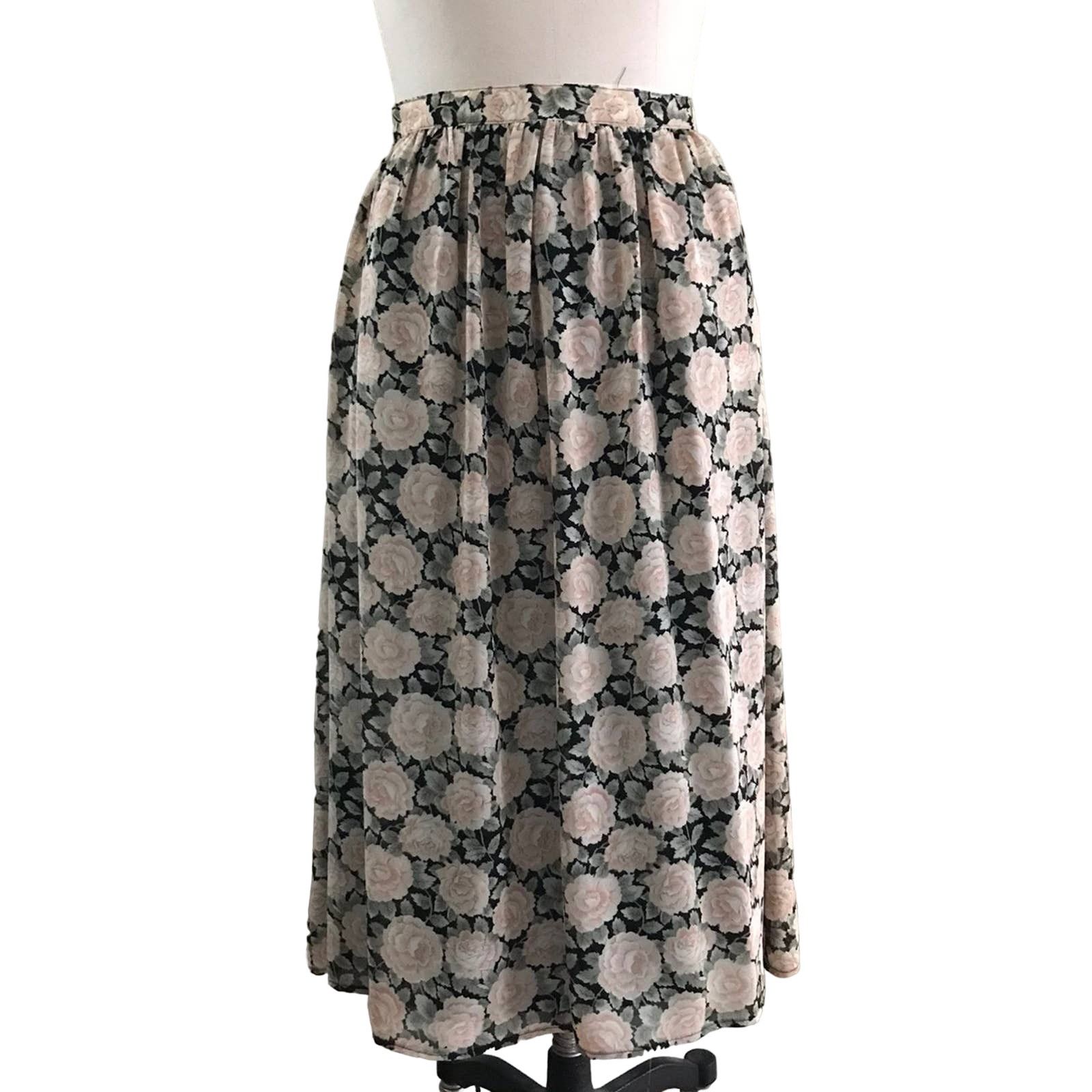 Vintage Vintage Black Floral Midi Skirt Size 10, J.G. Hook Rose Size 28" / US 6 / IT 42 - 1 Thumbnail