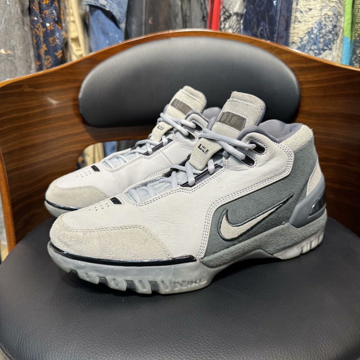 Nike Nike Gray Lowtop Sneakers 41 Men Size US 8.5 / EU 41-42 - 1 Thumbnail