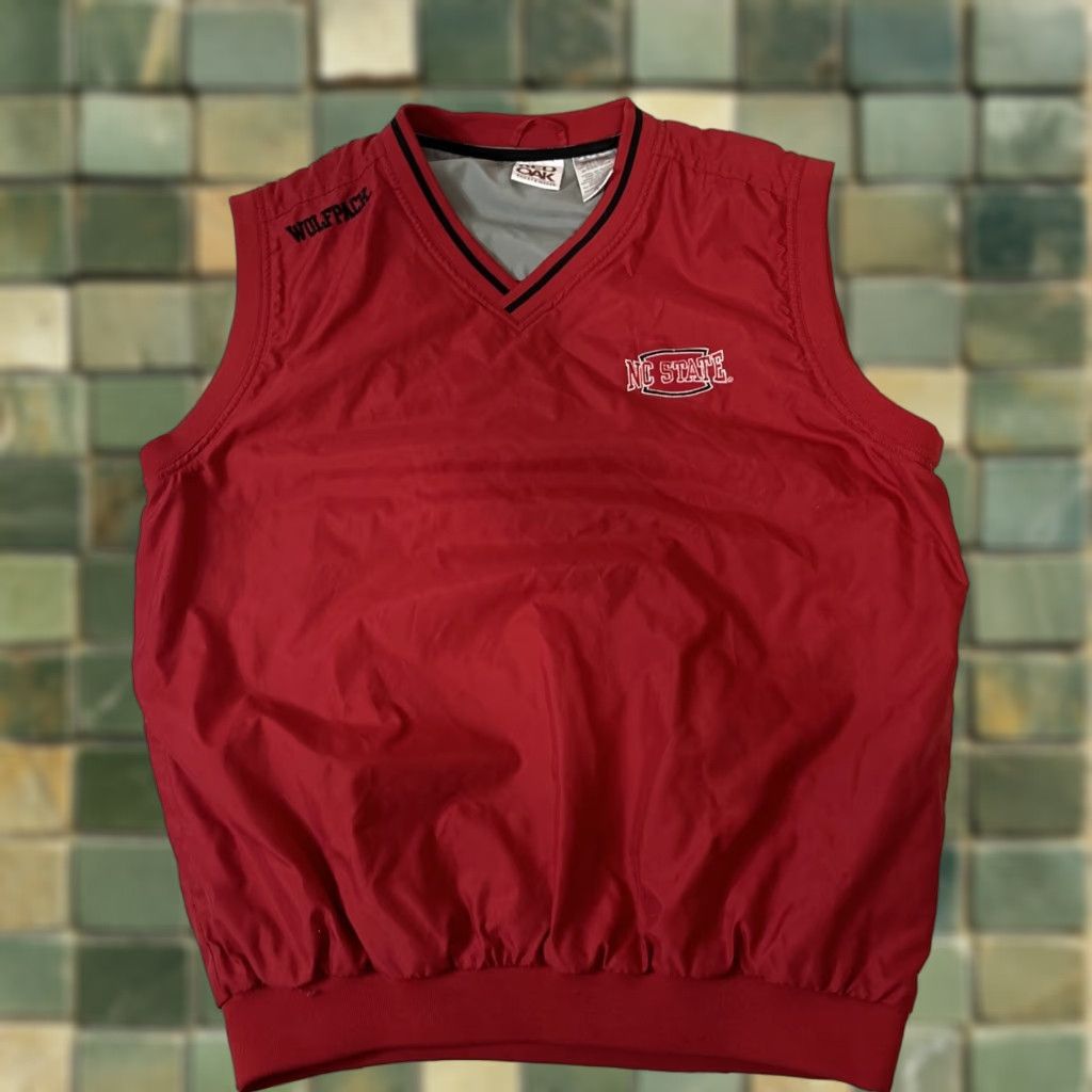 Vintage NC State Wolfpack Red Oak Vest Mens Large Red State Activewear L, Red Oak, Large, Vest, NC State, Mens Size US L / EU 52-54 / 3 - 1 Thumbnail