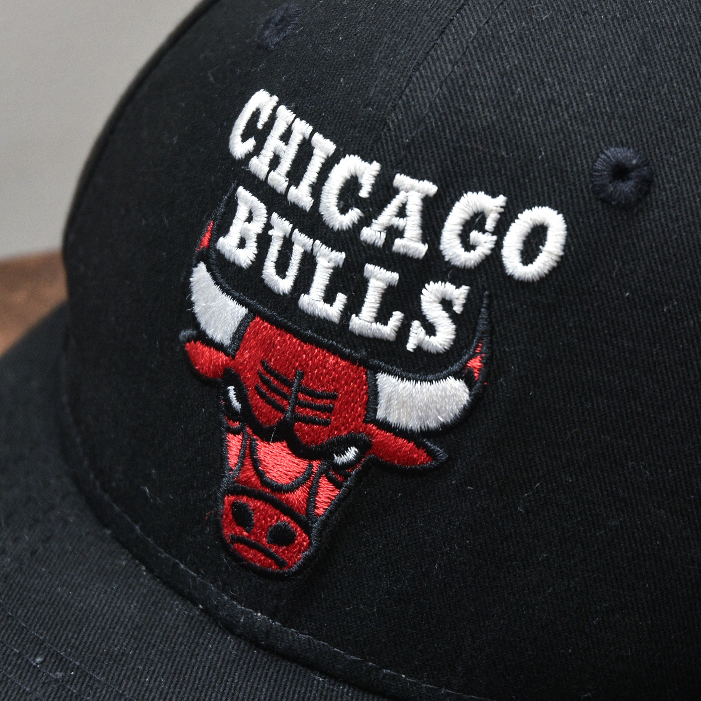 NBA Size 7 1/8 Chicago Bulls New Era fitted hat Size ONE SIZE - 5 Thumbnail