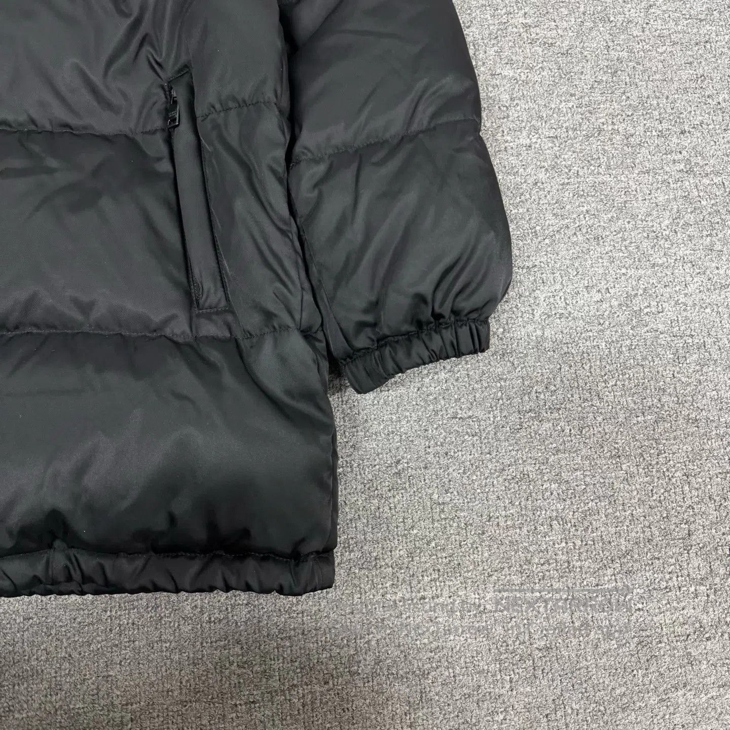 Prada Prada size 38 Delta-shaped logo hooded down jacket| Size US M / EU 48-50 / 2 - 5 Thumbnail
