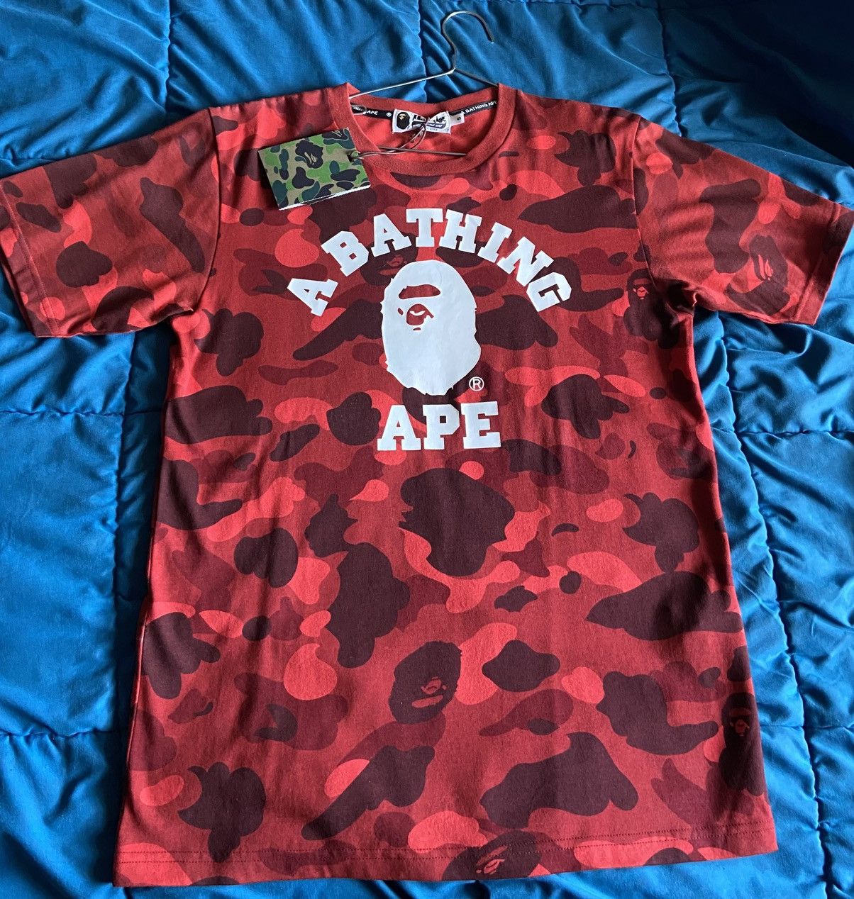 Bape Bape Apehead Camo Mens size Medium T shirt New with tags Size US S / EU 44-46 / 1 - 2 Thumbnail