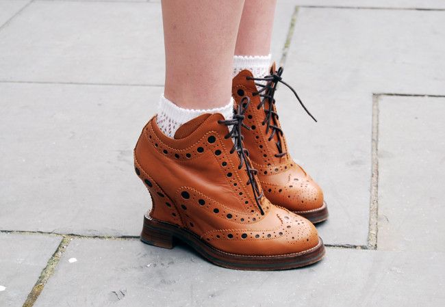 Acne Studios × Designer Acne Studios Spin Brogue Wedge Boots In Leather Size 37/US7 Size US 7 / IT 37 - 2 Thumbnail