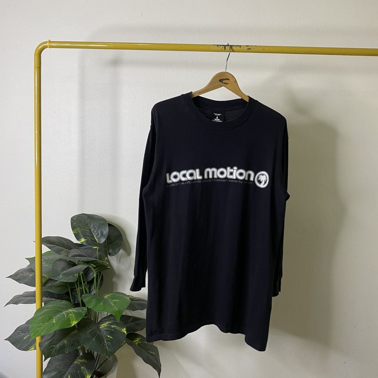 Vintage 1990s Local Motion Surf LS T Shirt Size US L / EU 52-54 / 3 - 1 Thumbnail