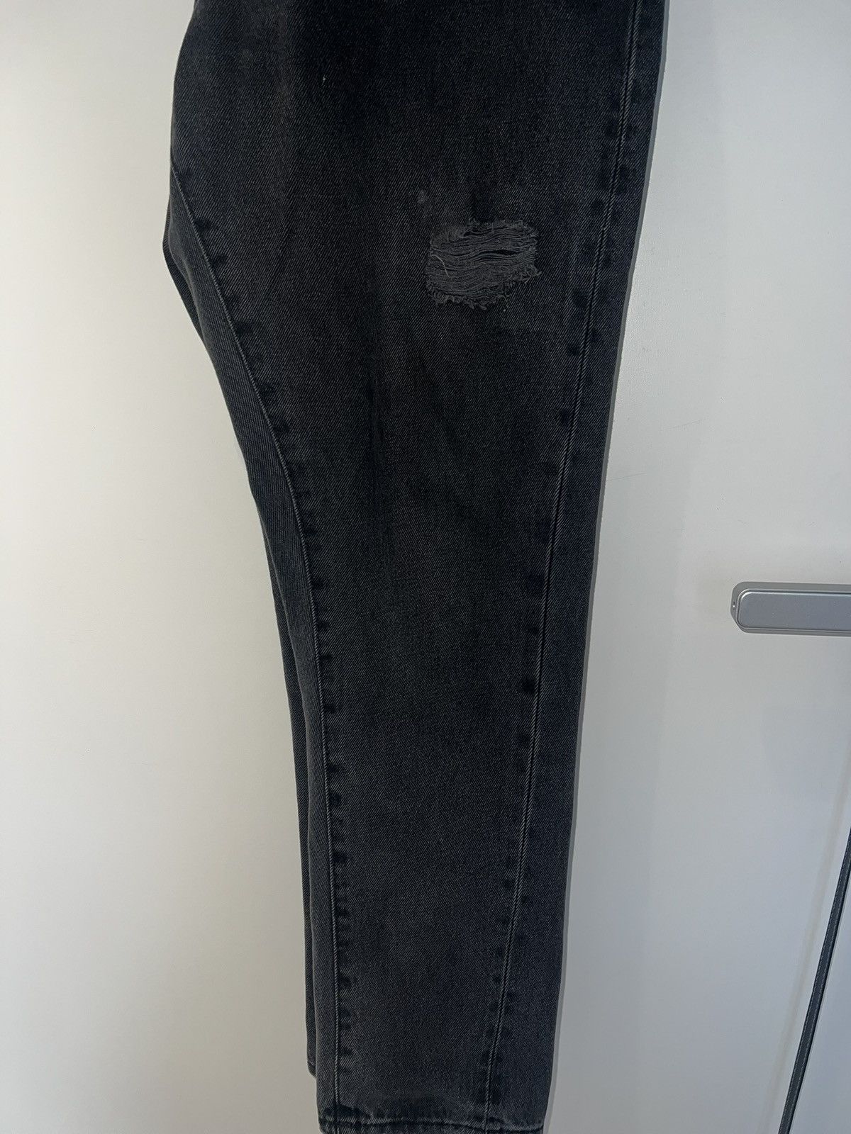 John Richmond John Richmond “It’s Only Rock N Roll” BlackDistressedJeans34 Size US 34 / EU 50 - 11 Thumbnail