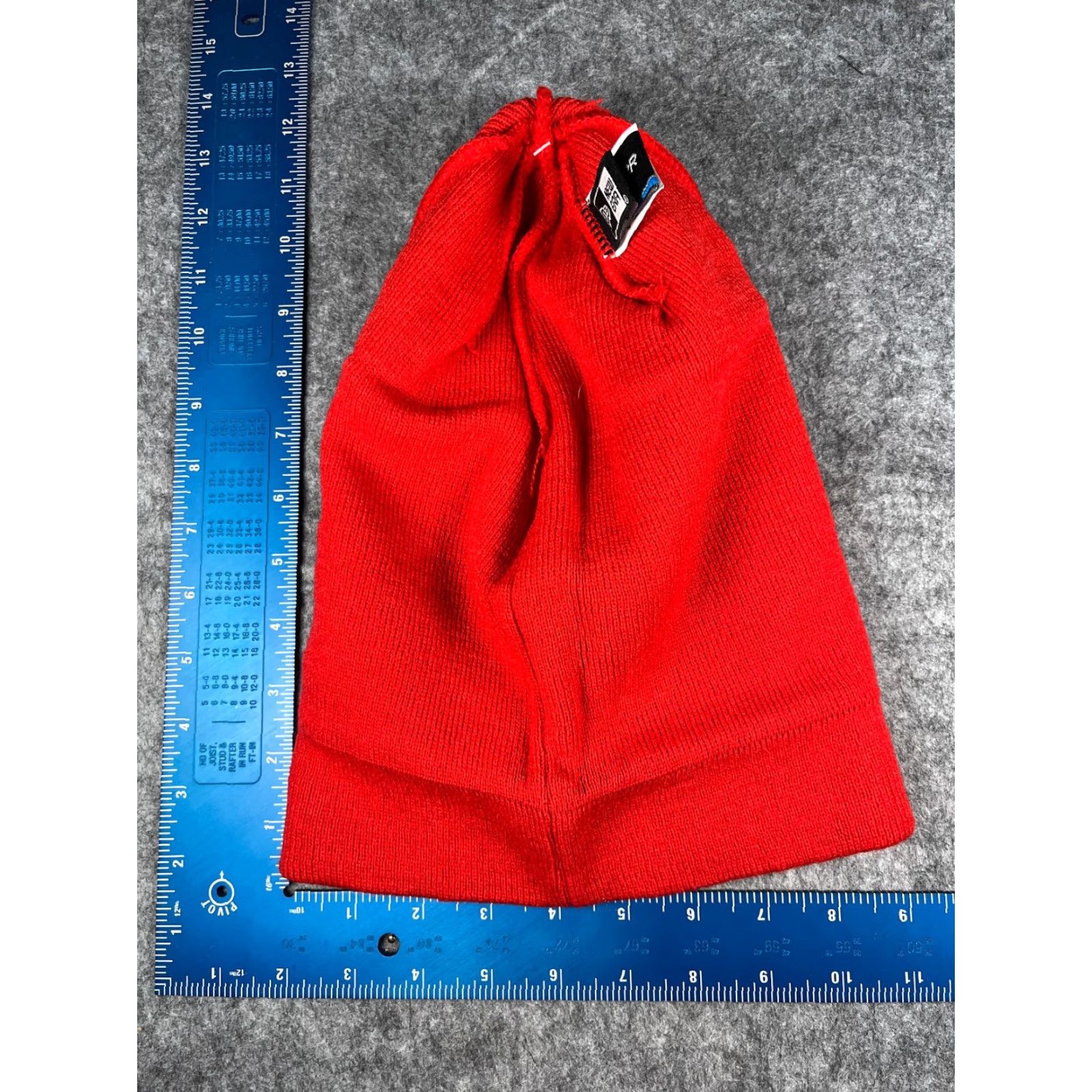 Vintage Bauer Beanie Hat Adult One Size Red Acrylic Knit Cuffed NEW Size ONE SIZE - 7 Thumbnail