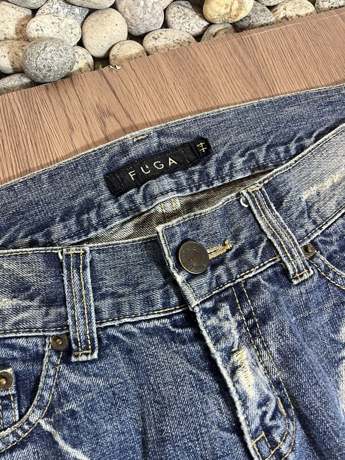 GOSTAR DE FUGA FUGA japan distressed clawmark lightning wash denim Size US 33 - 9 Thumbnail