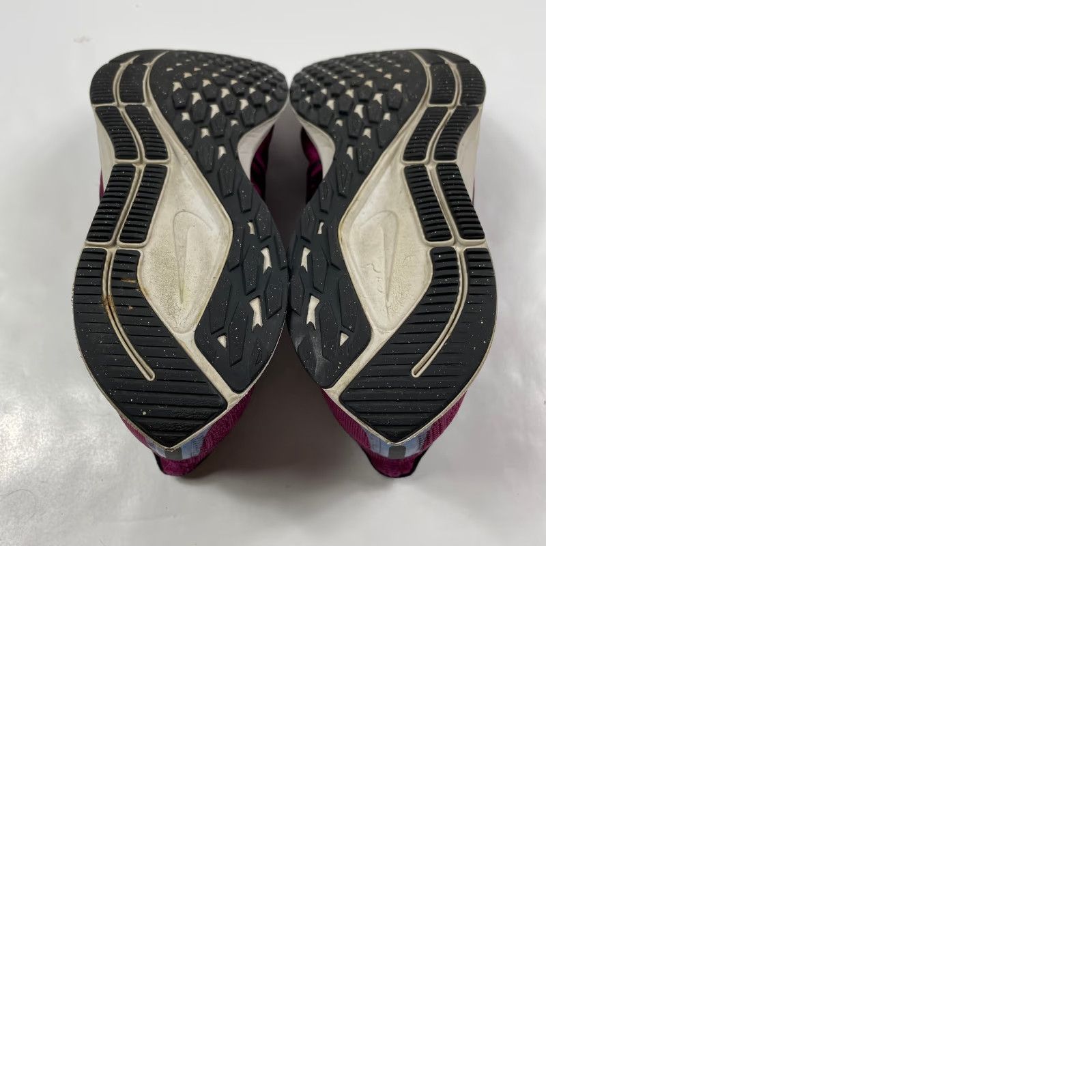 Nike Nike Zoom Pegasus Shoes Women 9.5 Running Activewear Low Top Gym Swoosh Purple Size L / US 10 / IT 46 - 9 Thumbnail