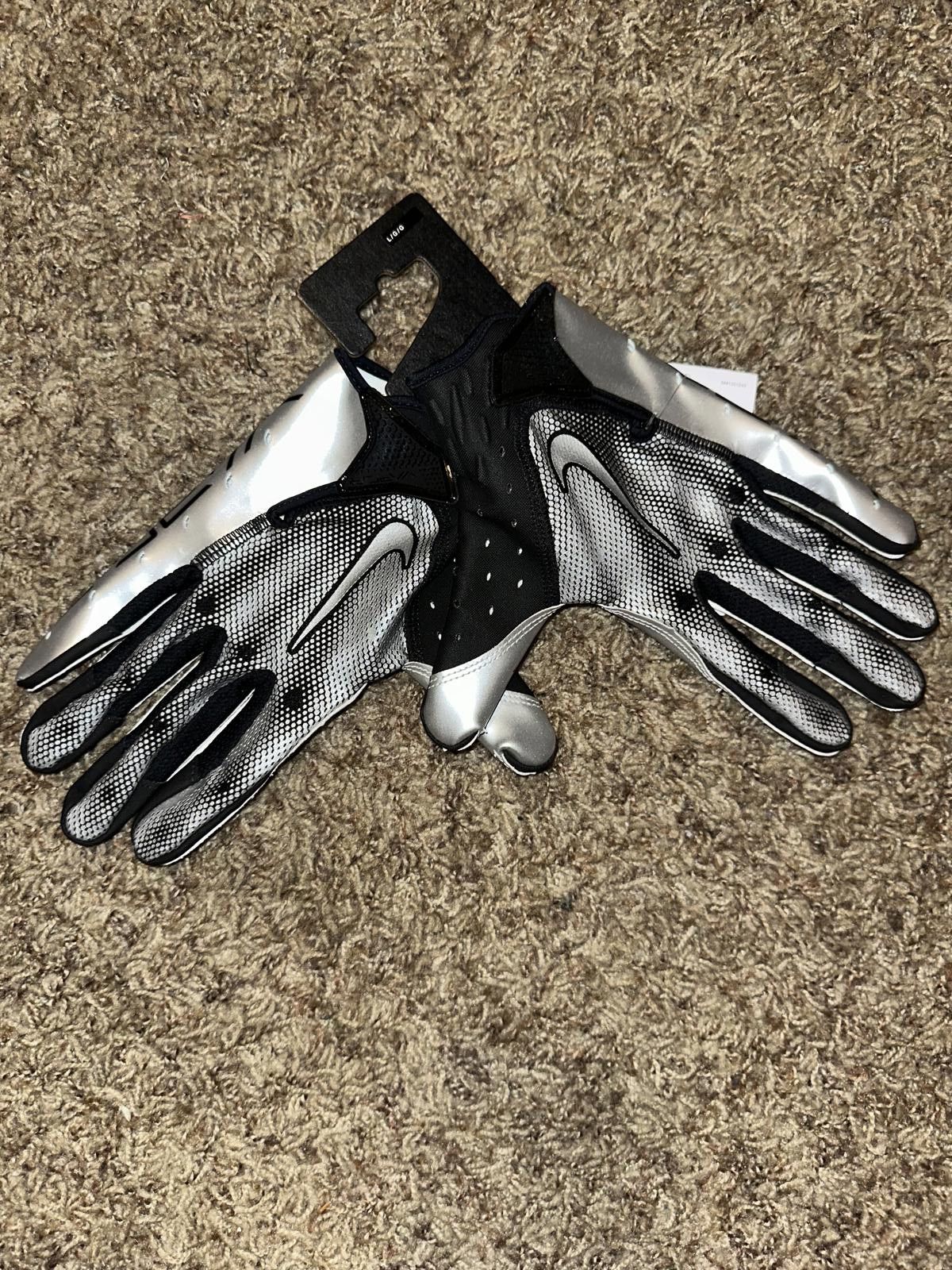 Nike Nike Vapor Jet 7.0 Football Black Silver Gloves Size ONE SIZE - 5 Thumbnail