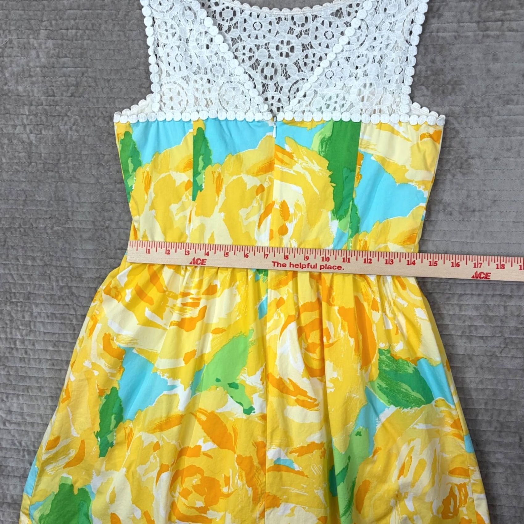 Lilly Pulitzer Lilly Pulitzer Yellow Floral Lace Yoke Fit Flare Dress Sleeveless Cotton Womens 4 Casual Party/Cocktail Summer Spring Vintage No Size S / US 4 / IT 40 - 5 Thumbnail