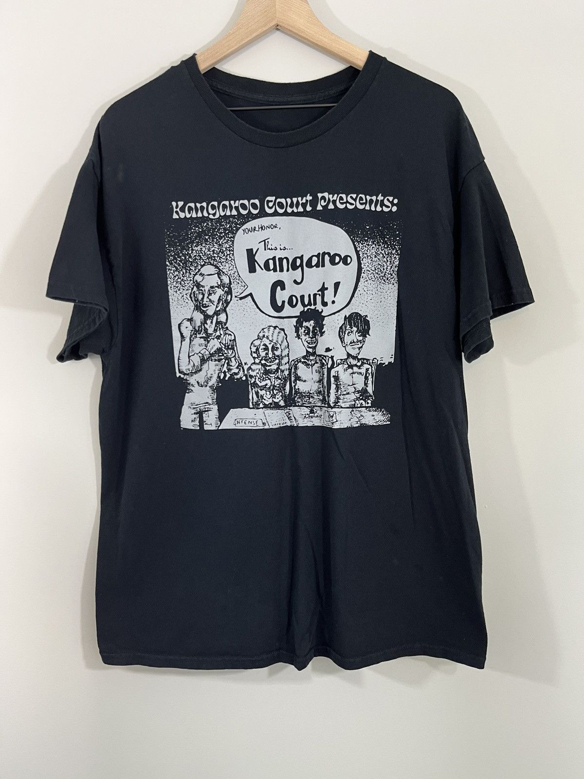 Vintage Vintage Kangaroo Court Weird Unique Tee Size US L / EU 52-54 / 3 - 1 Thumbnail