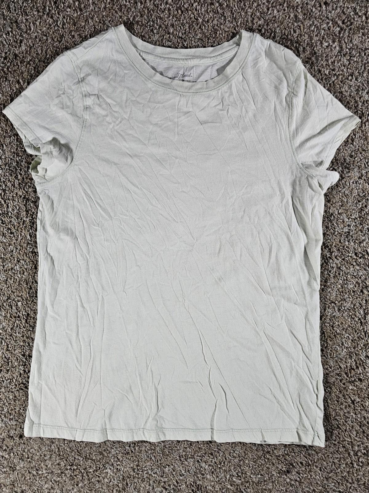 Other Universal Thread Lt Green Tshirt L Size L / US 10 / IT 46 - 1 Thumbnail