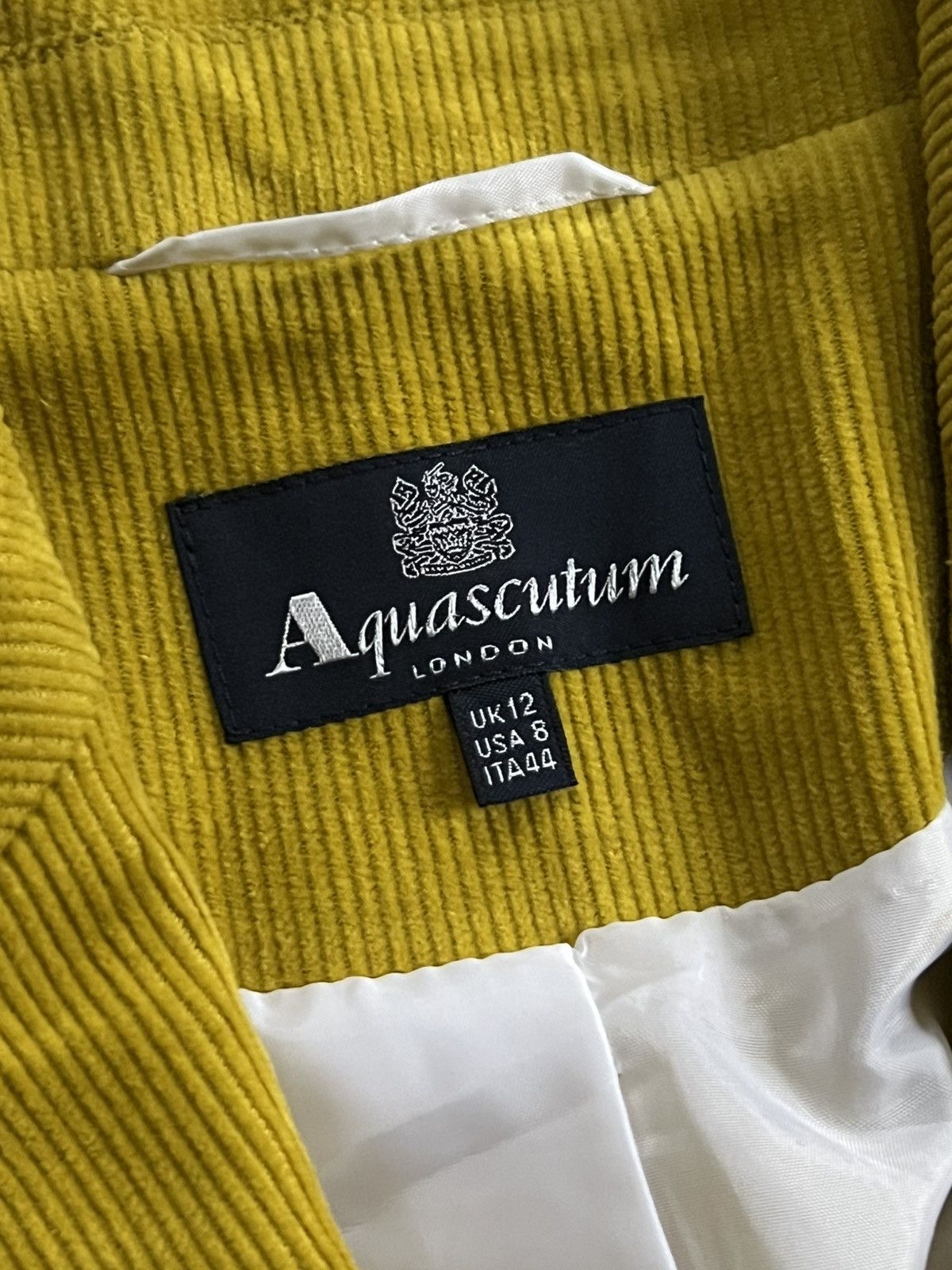 Aquascutum Aquascutum Blazer Size 44 One-Button Cropped Velvet Jacket Size M / US 6-8 / IT 42-44 - 6 Thumbnail