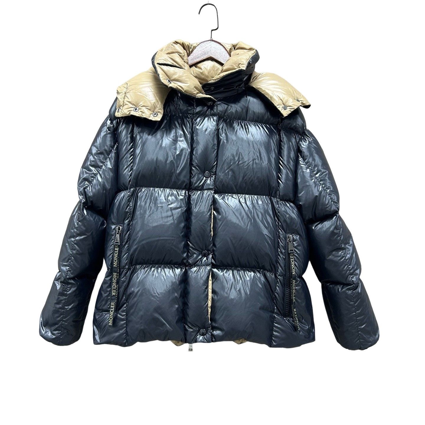 Moncler Moncler Shiny Hooded Puffer Jacket Size M Size US M / EU 48-50 / 2 - 1 Thumbnail