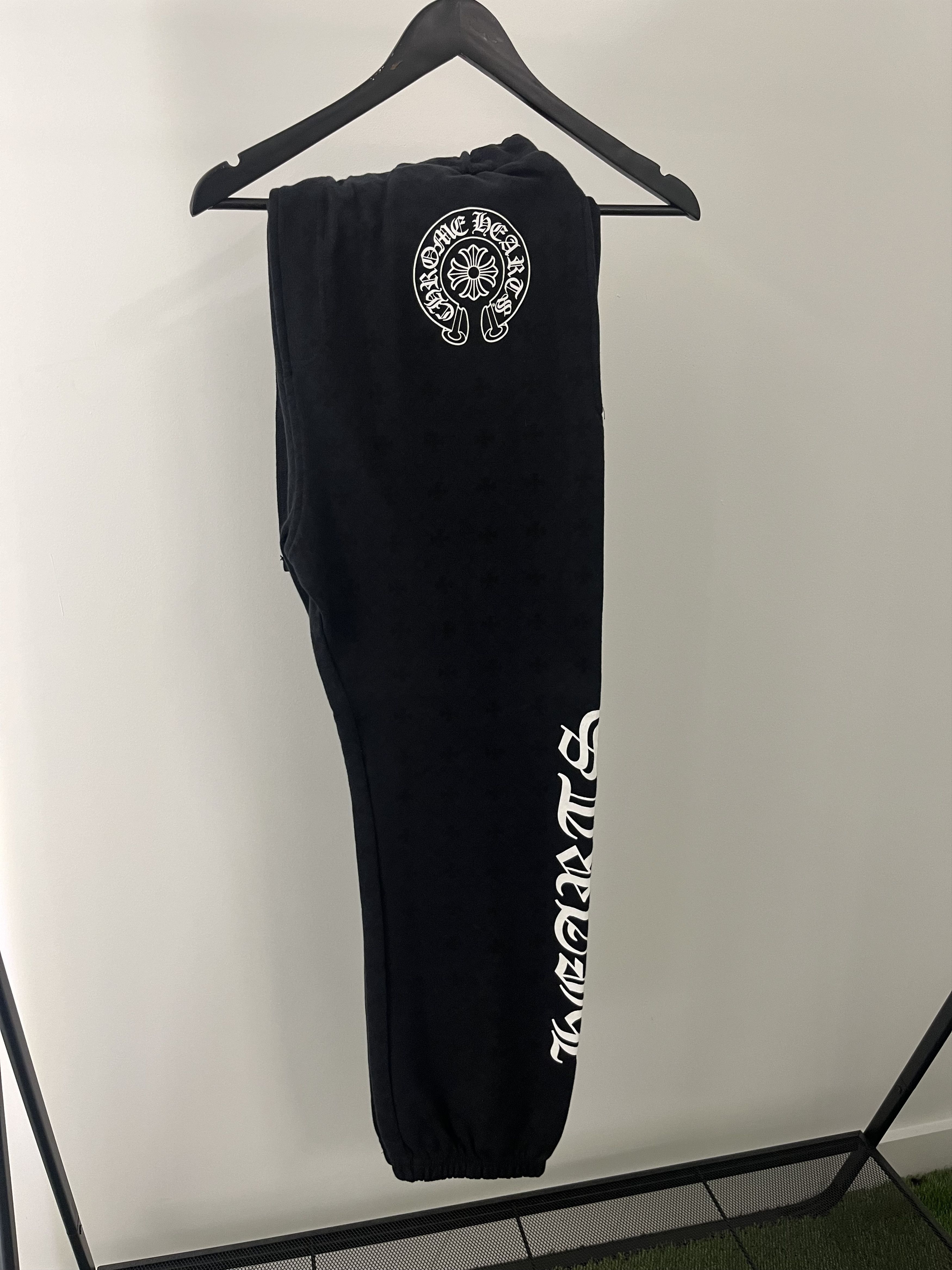 Chrome Hearts Chrome Hearts All Over Monogram Sweatpants Size US 34 / EU 50 - 1 Thumbnail