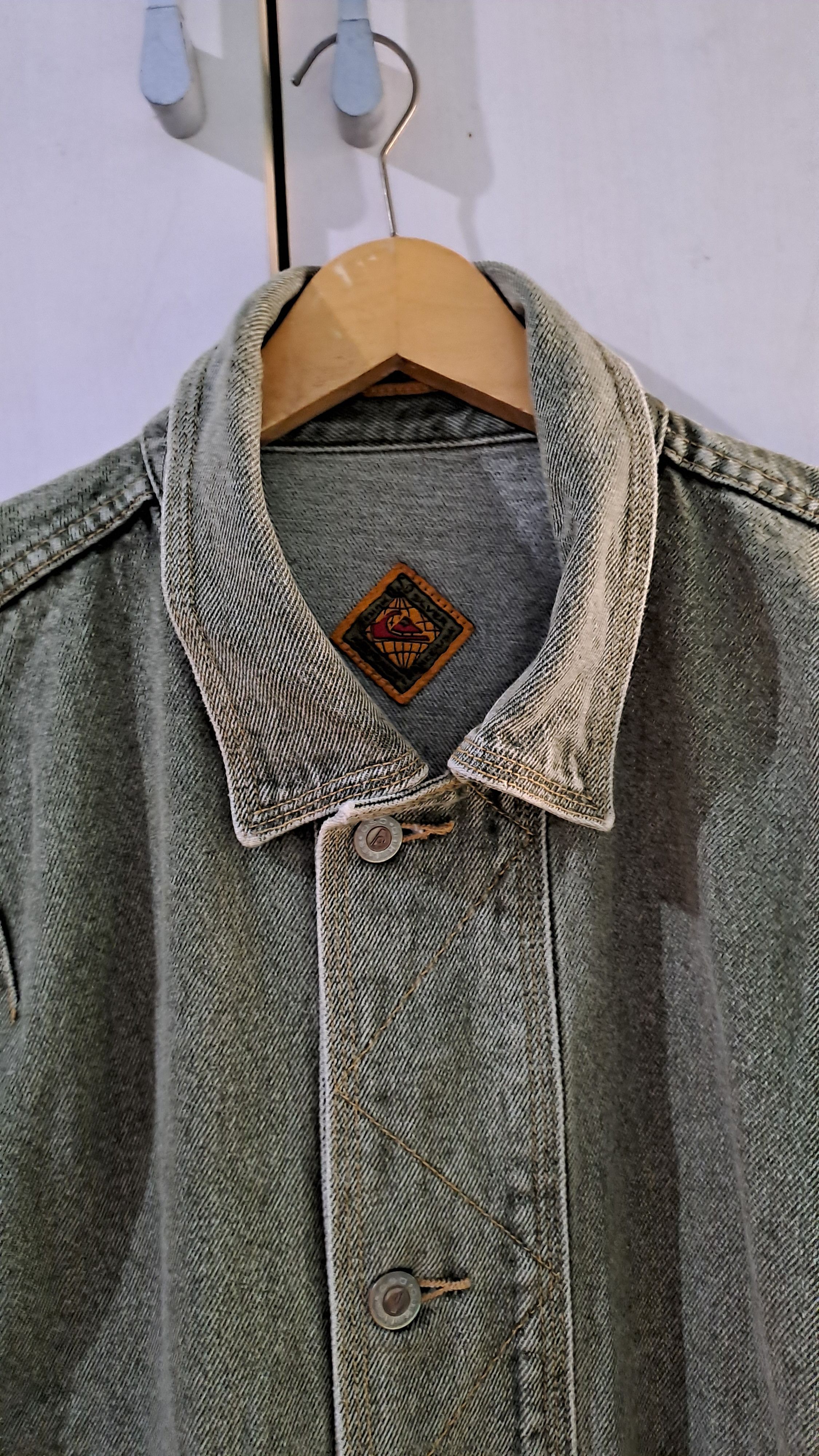Quiksilver Vintage Quiksilever Salt Water Denim Trucket Size US XL / EU 56 / 4 - 3 Thumbnail