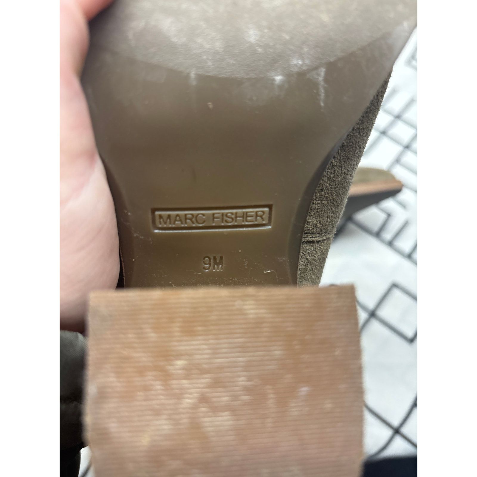 Marc Fisher Marc Fisher Suede Marela Ankle Bootie Size US 9 / IT 39 - 6 Thumbnail