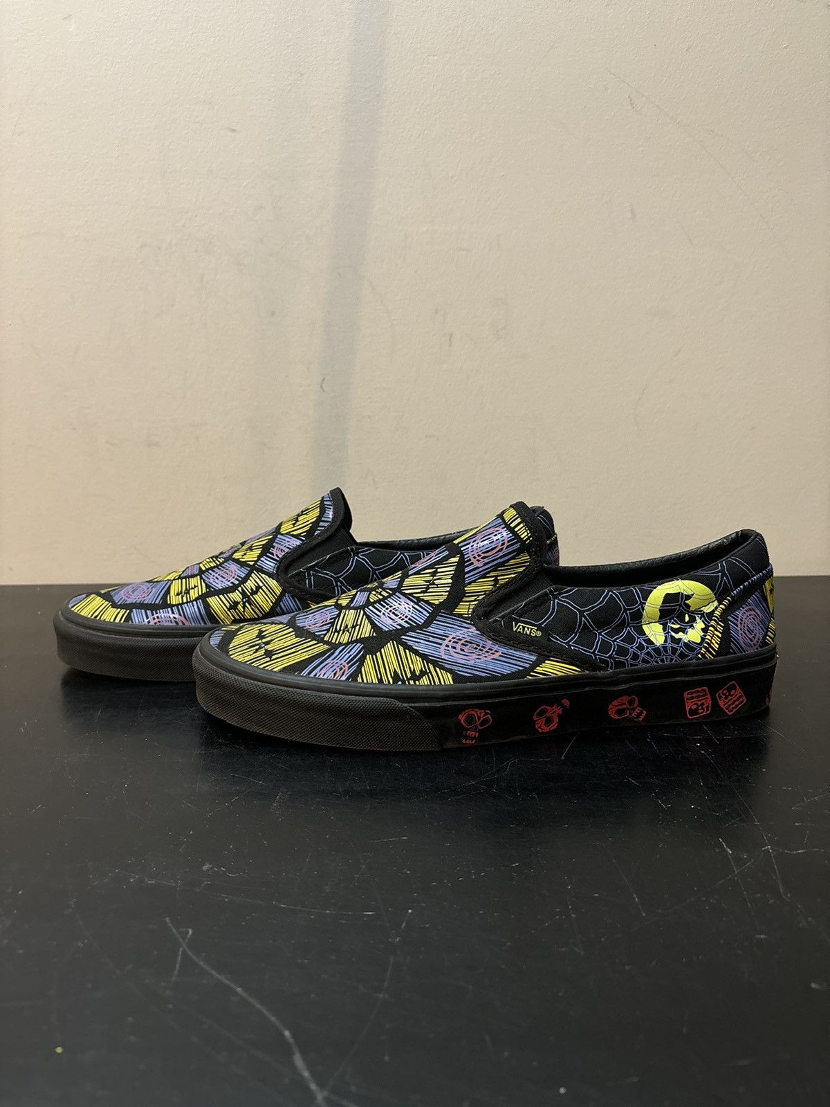 Vans Vans Classic Slip On Nightmare Before Christmas Oogie Boogie Size US 11.5 / EU 44-45 - 1 Thumbnail