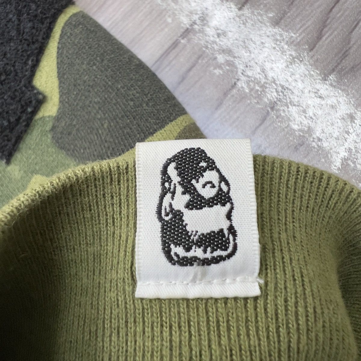 Bape Bape Shark Hoodie With Removable Patches Size L Size US L / EU 52-54 / 3 - 17 Thumbnail