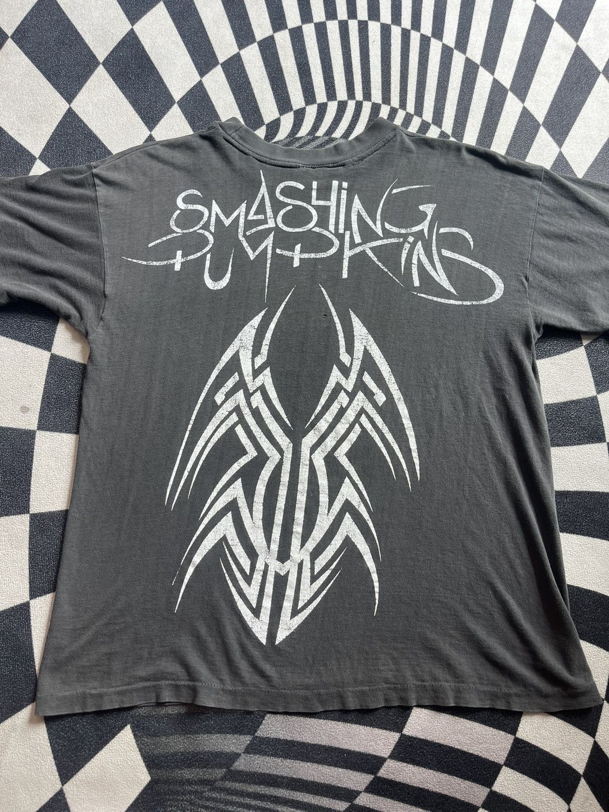 Band Tees Vintage The Smashing Pumpkins Giger Elephant 90’s Tshirt Size US M / EU 48-50 / 2 - 8 Thumbnail