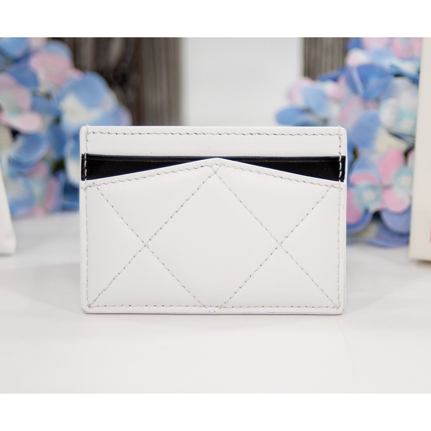 Alexander McQueen Alexander McQueen White Black Quilted Leather Skull Wallet Size ONE SIZE - 4 Thumbnail