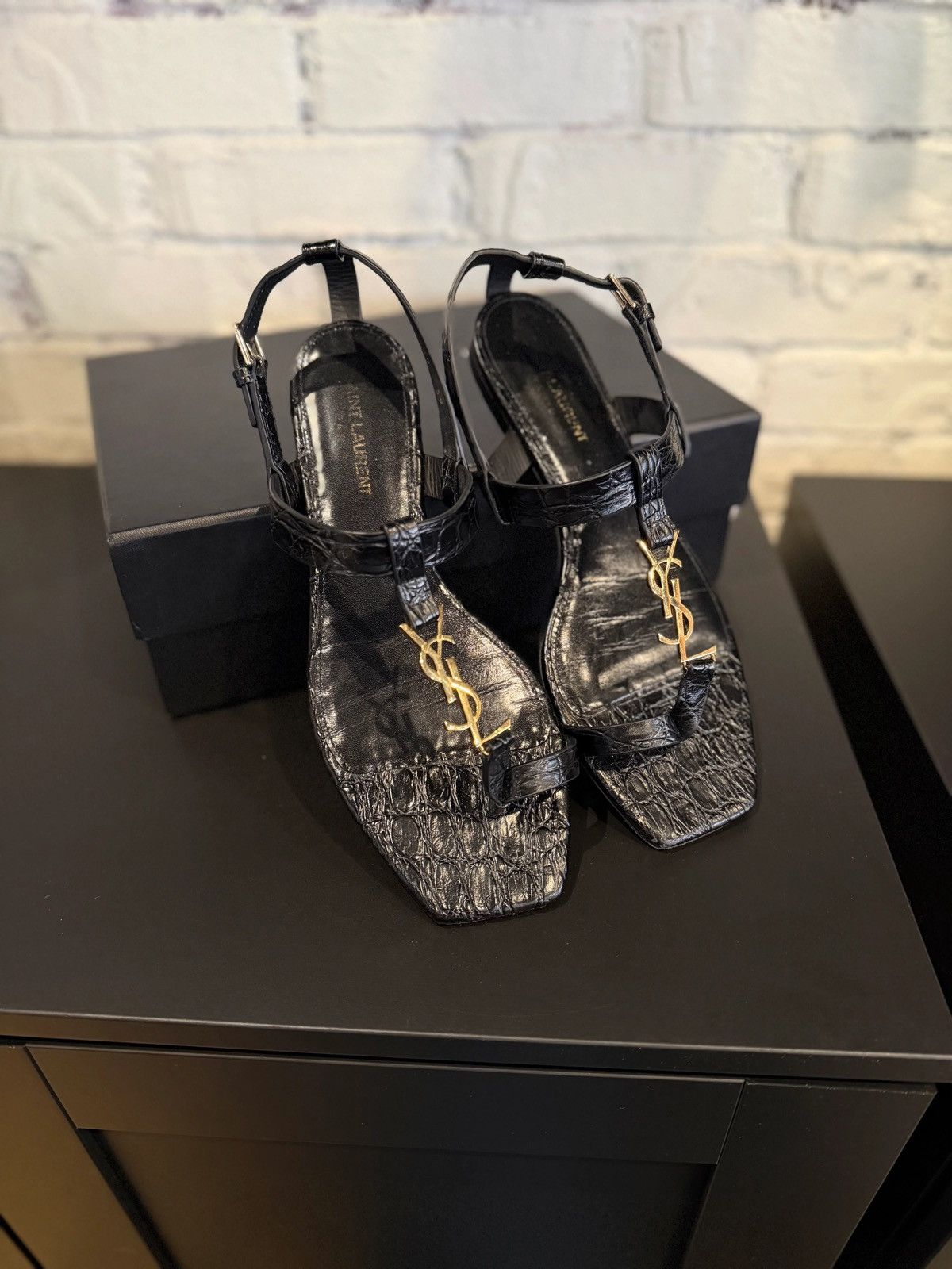 Yves Saint Laurent YSL Cassandra Flat Leather Sandals size 39 (6y/7.5w) Size US 9 / IT 39 - 1 Thumbnail