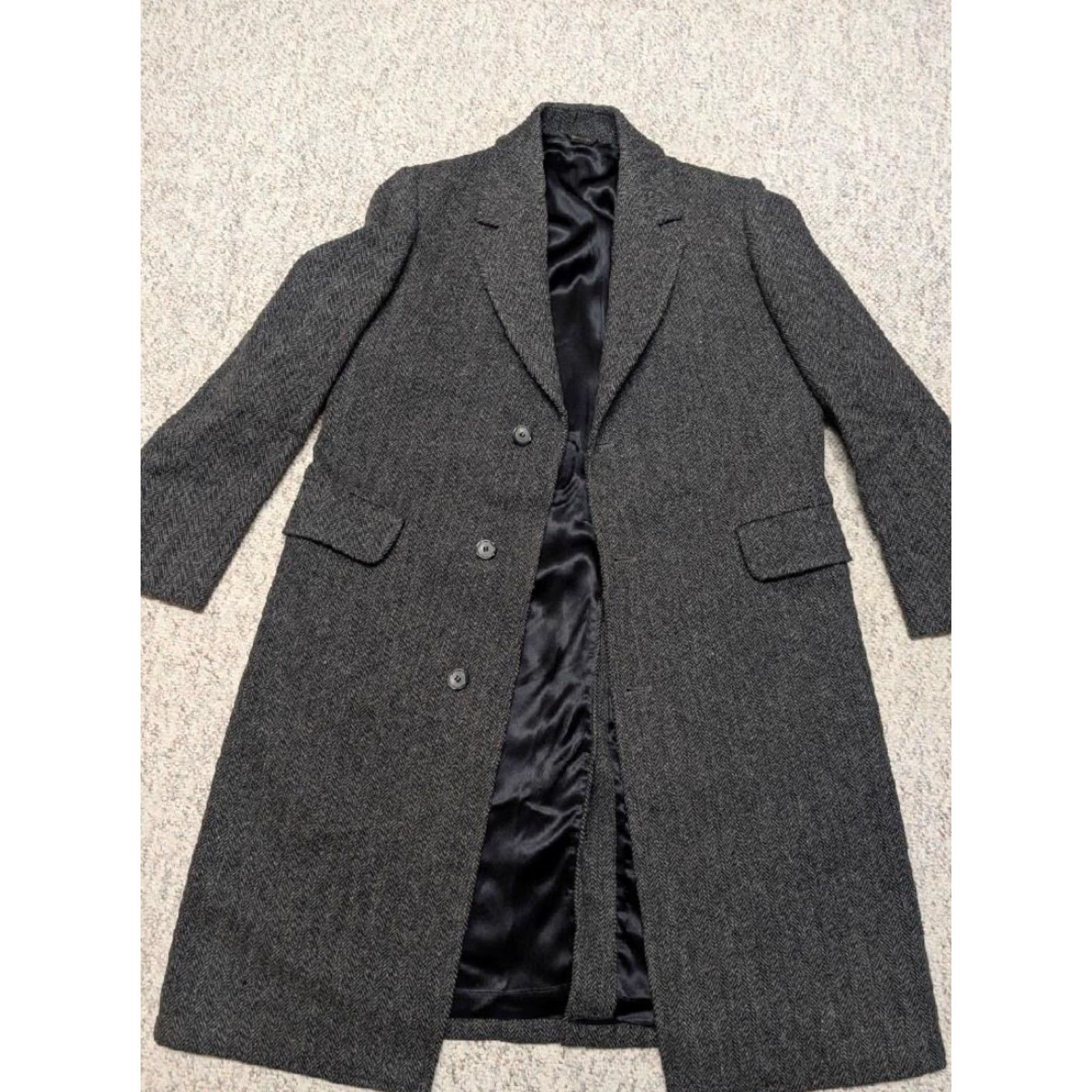 London Fog VINTAGE London Fog Overcoat Tweed USA Made grey Herringbone 42 44 Charcoal Long Men M Chest 42 in TwEEd Donegal Coat Size US M / EU 48-50 / 2 - 4 Thumbnail