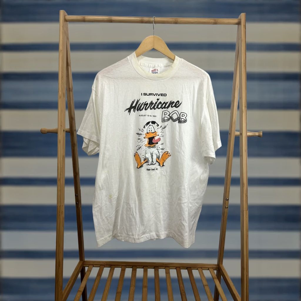 Vintage VTG 90s I Survived Hurricane Bob Paper Thin Weather Funny Duck T-Shirt XXL White Mens Shirt Size US XXL / EU 58 / 5 - 1 Thumbnail