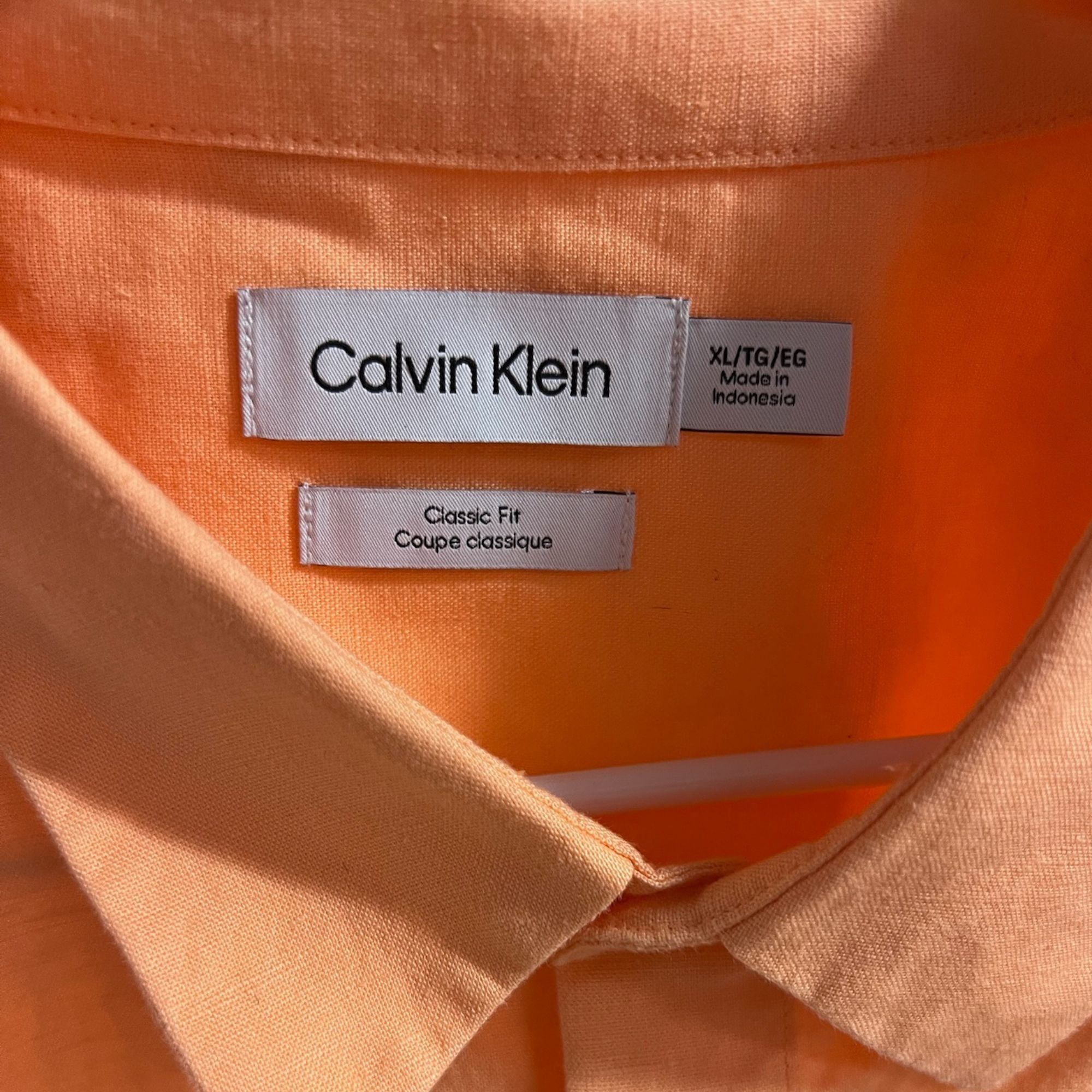 Calvin Klein Calvin Klein Mens XL Classic Fit Button Shirt Orange Made In Size US XL / EU 56 / 4 - 2 Thumbnail