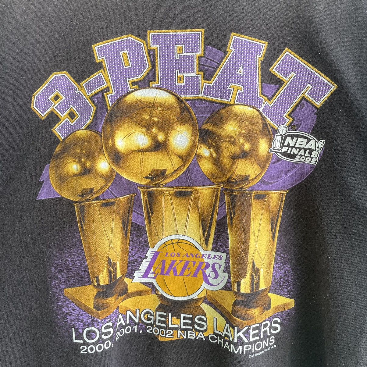 NBA Vintage LA Lakers 3-Peat NBA Finals Tee Shirt Size US L / EU 52-54 / 3 - 2 Thumbnail
