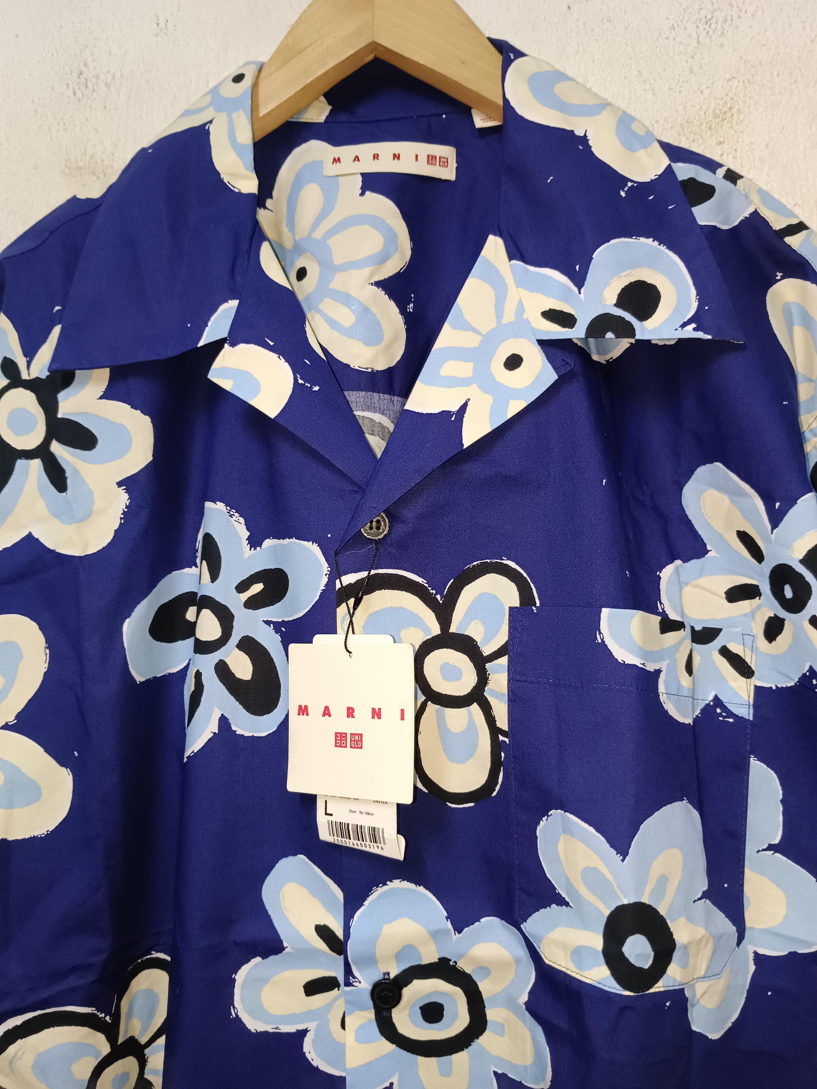 Hypebeast Marni X Uniqlo Open Collar Shirt Size US L / EU 52-54 / 3 - 2 Thumbnail