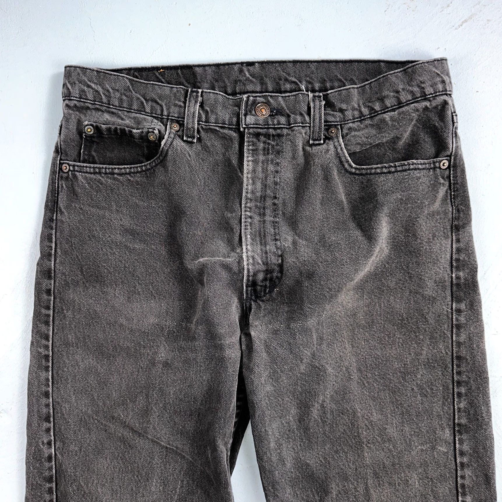 Levi's VINTAGE Levi's 505 Jeans Men 36x32 Black Light Wash 90s Classic Denim Straight Fit Size US 36 / EU 52 - 2 Thumbnail