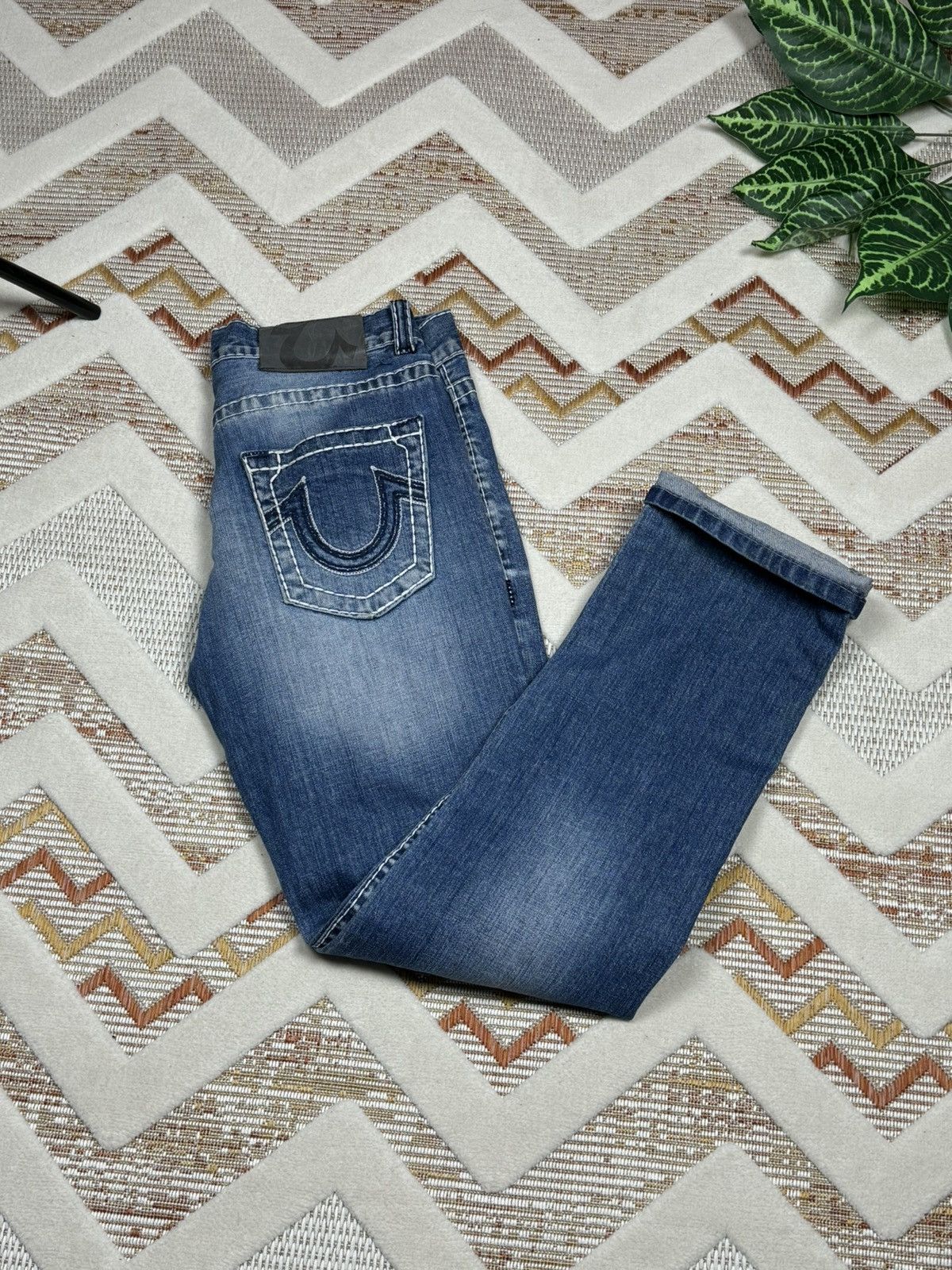 TRUE RELIGION VINTAGE BIG LOGO Y2K JAPANESE JEANS SIZE 33